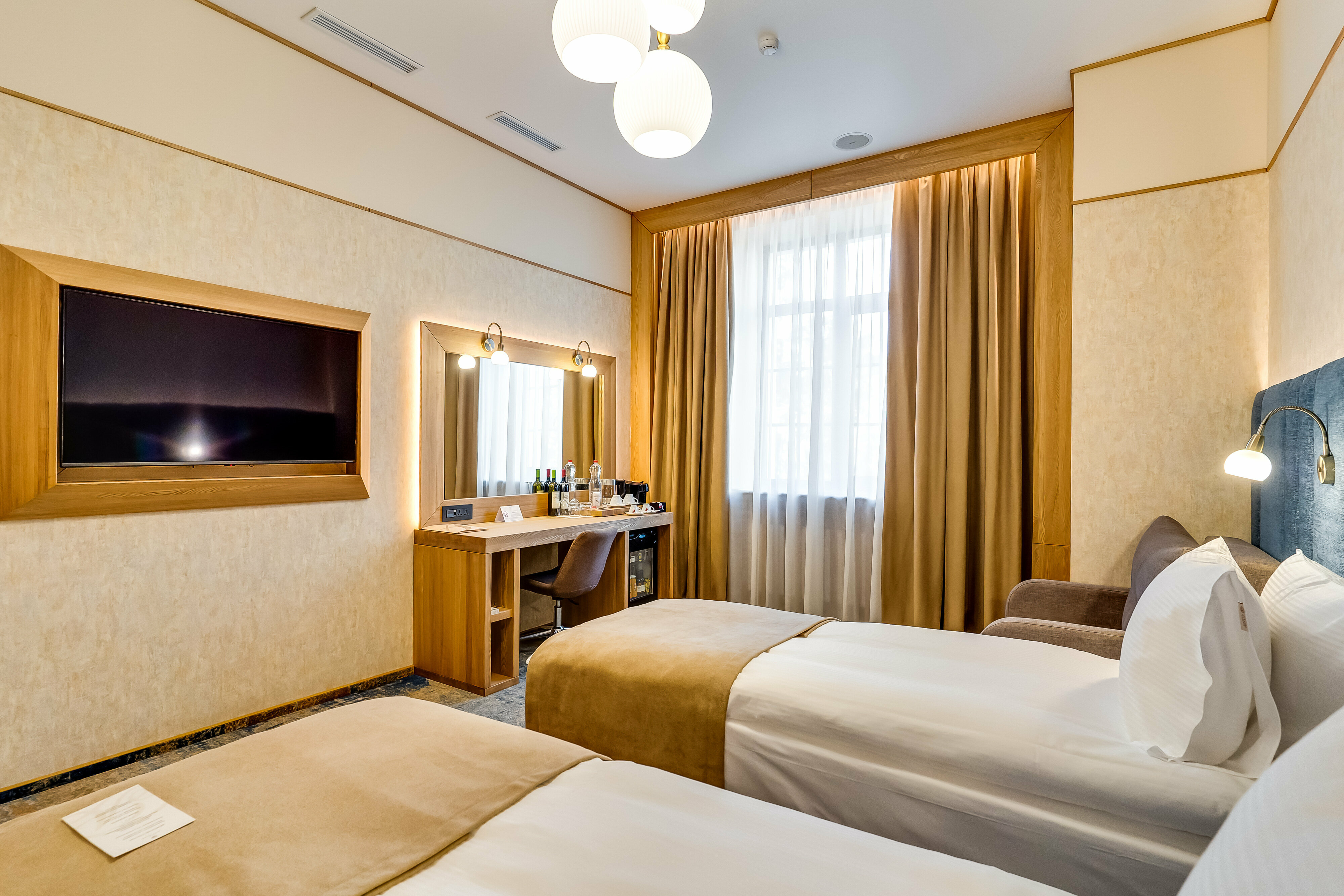 Улучшенный двухместный номер с 1 кроватью или 2 отдельными кроватями, вид на город