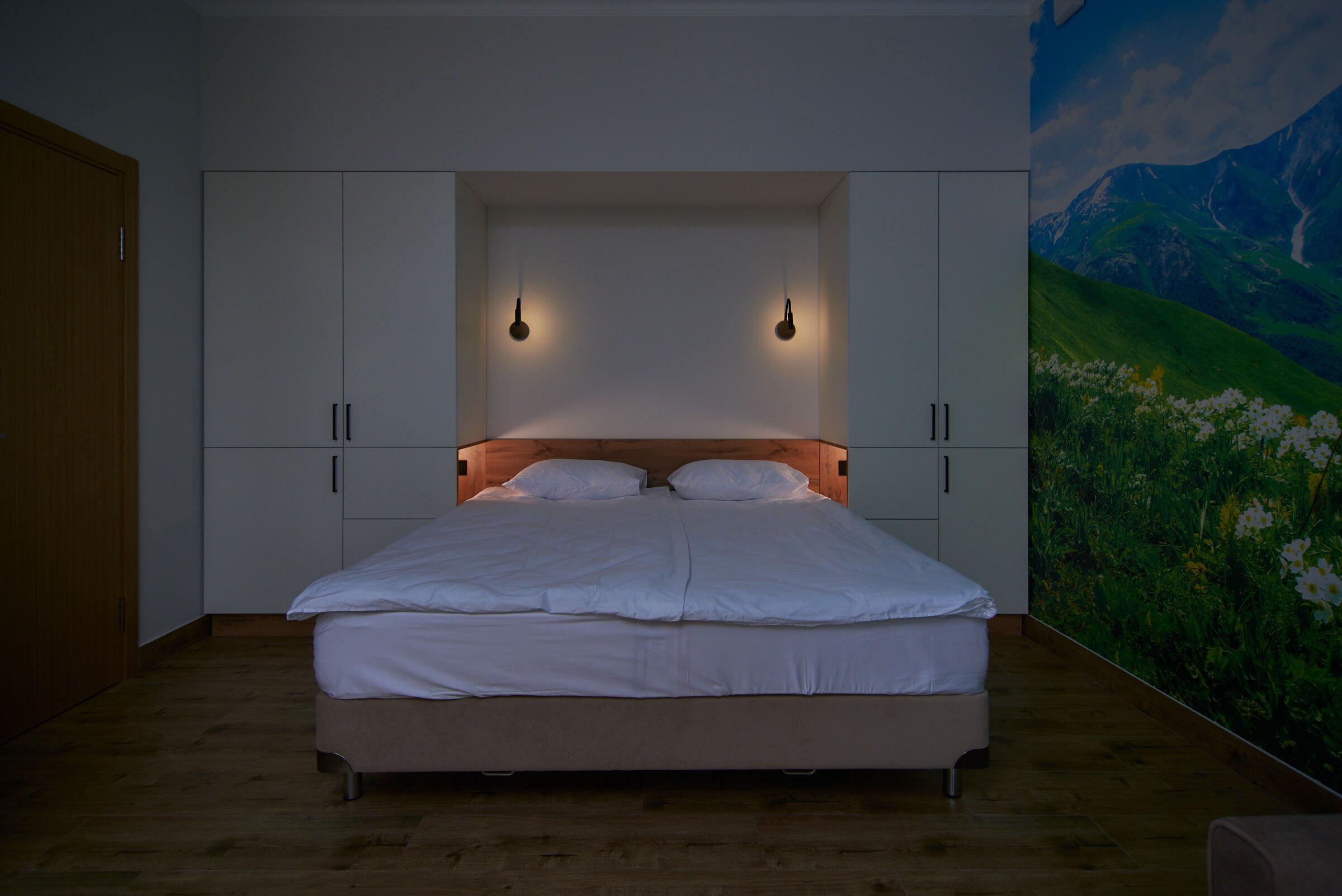 Семейный номер с видом на горы