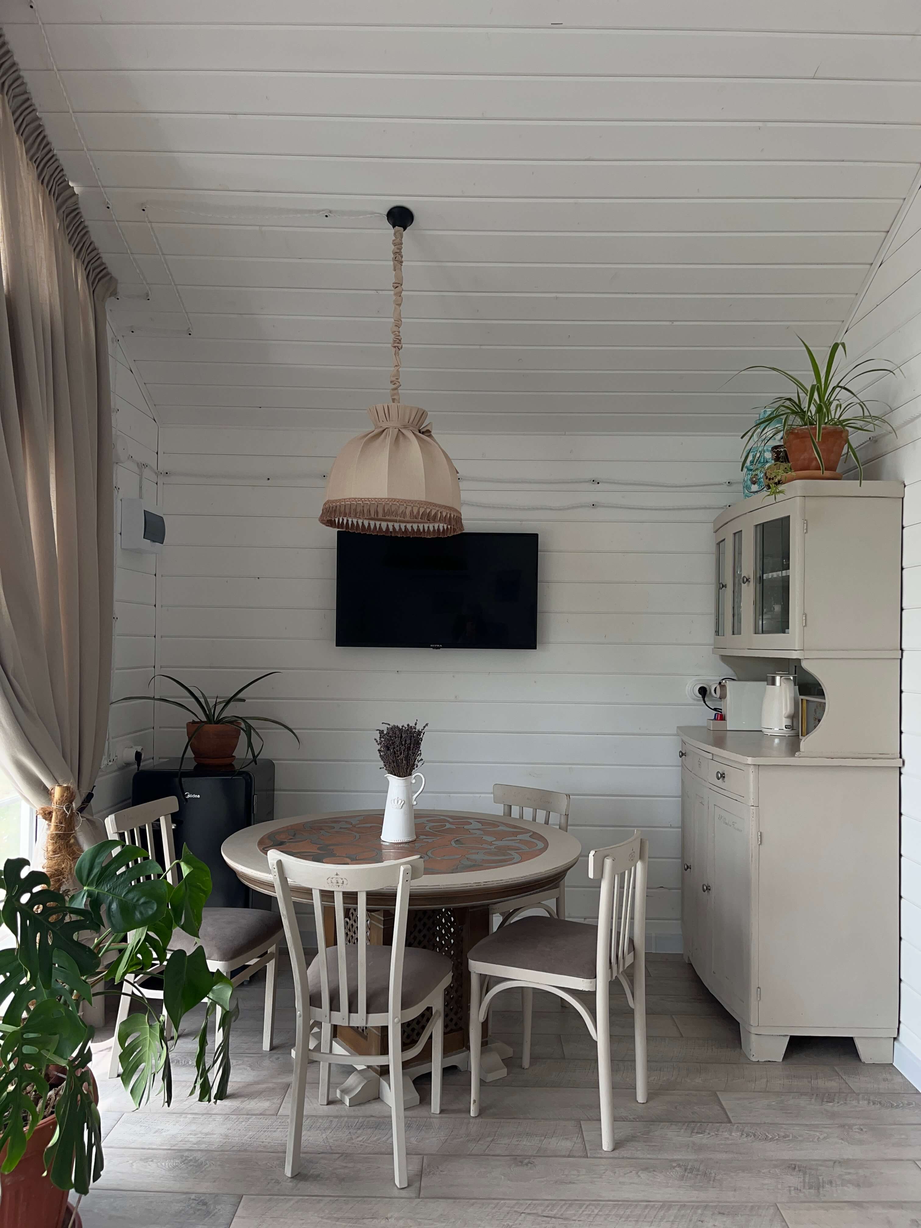 Дом с видом на озеро