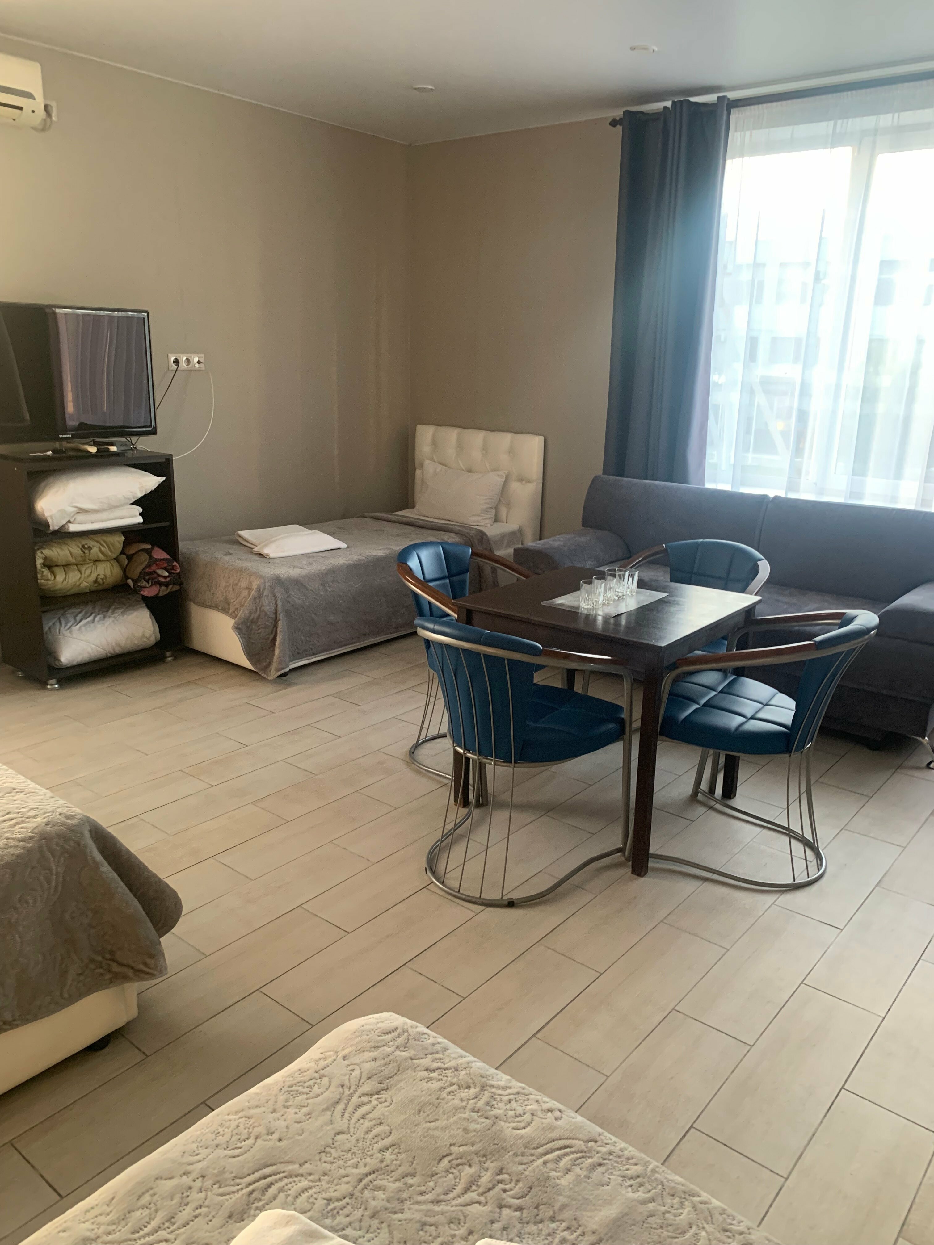 Cемейный номер с собственной ванной комнатой