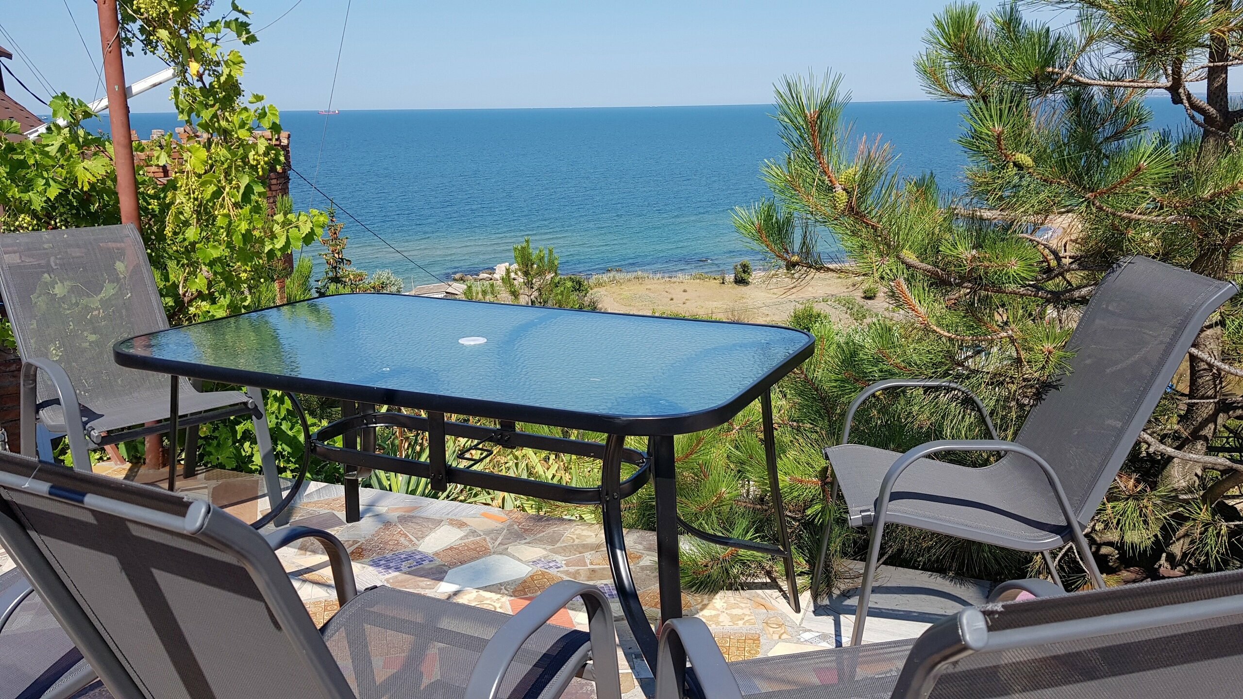 Трехместный номер с балконом