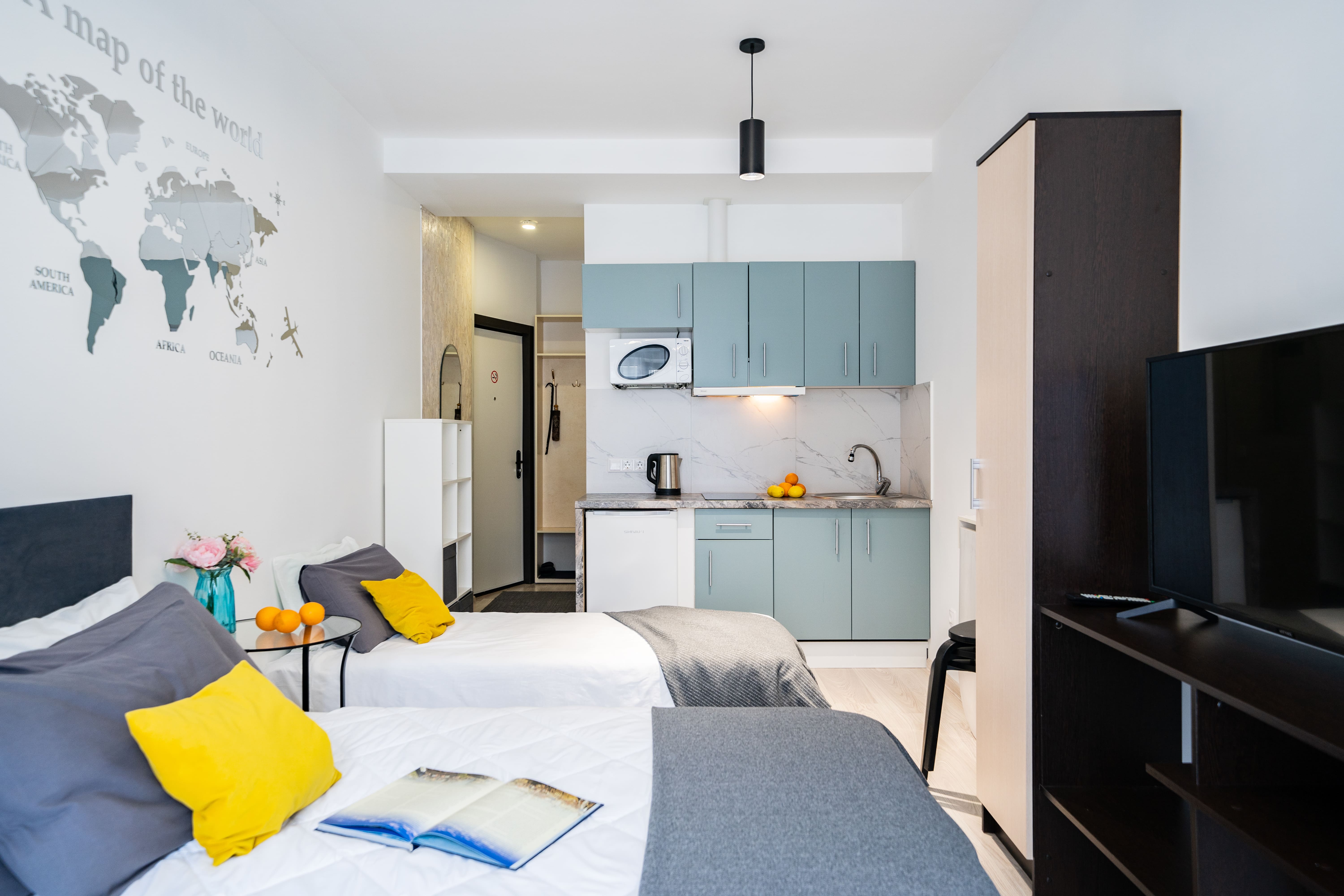 Трехместный номер с основными удобствами