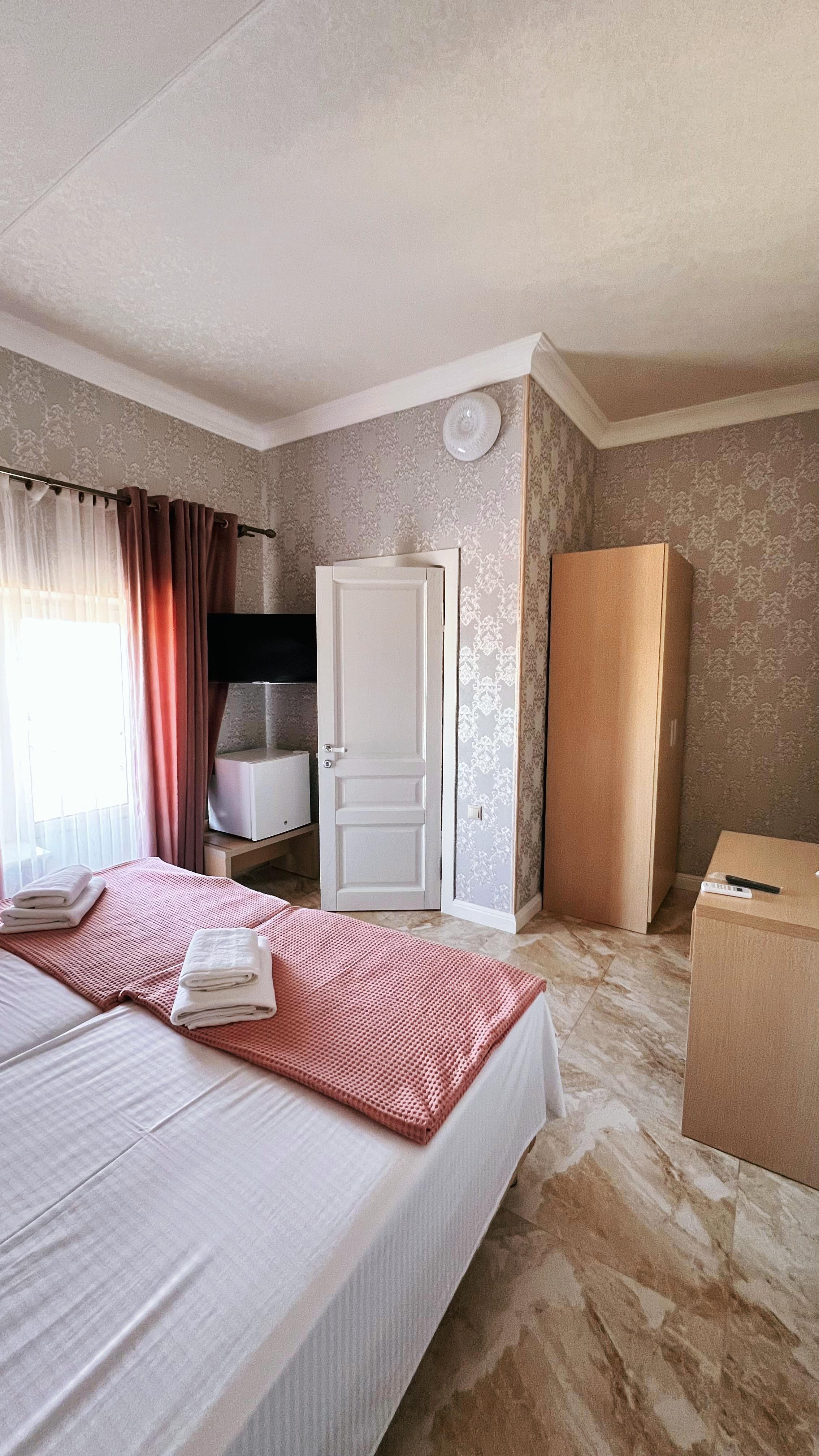 Улучшенный двухместный номер с 1 кроватью или 2 отдельными кроватями, вид на город