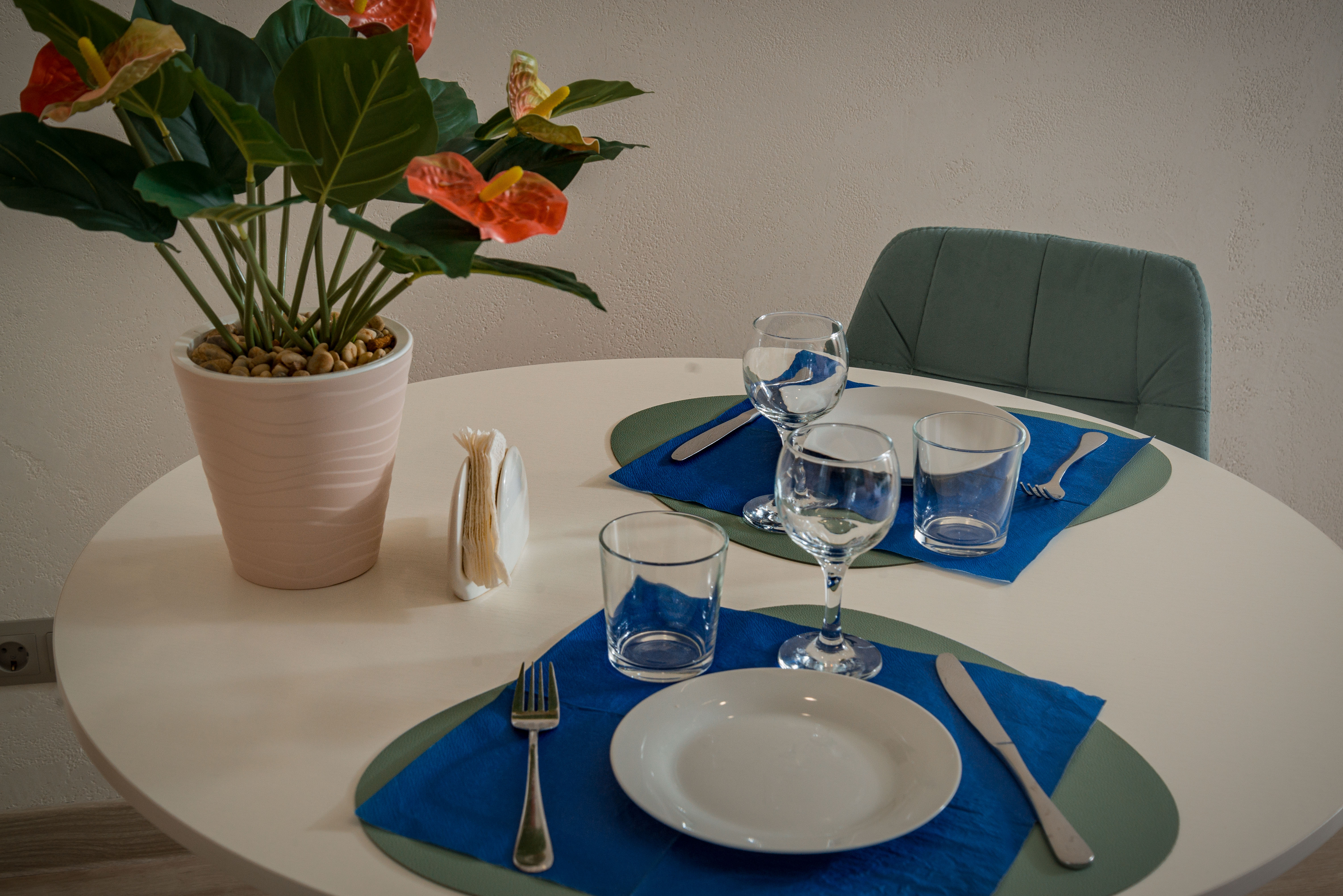 Трехместный номер «Комфорт» с душем