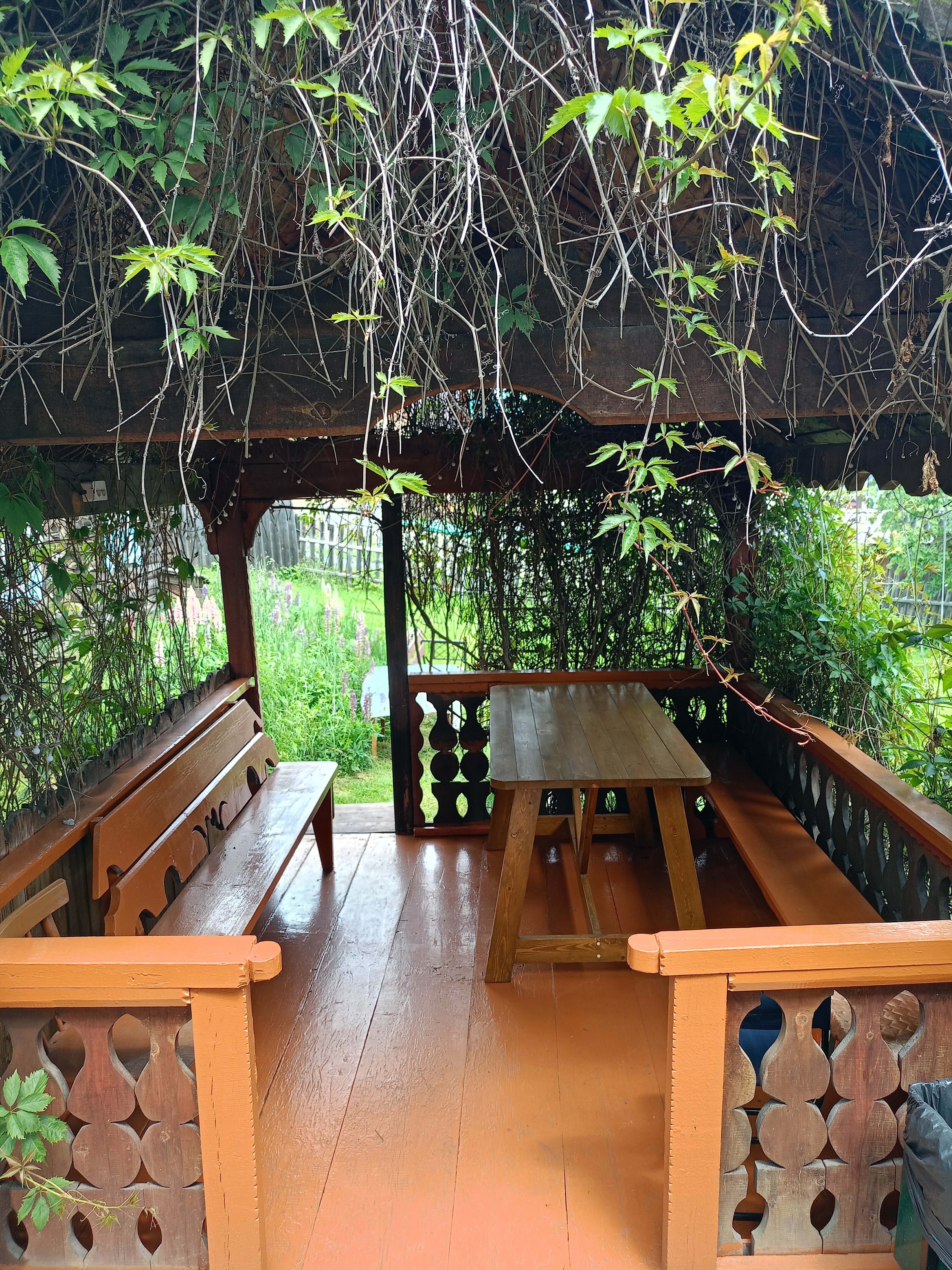 Семейный номер с видом на озеро