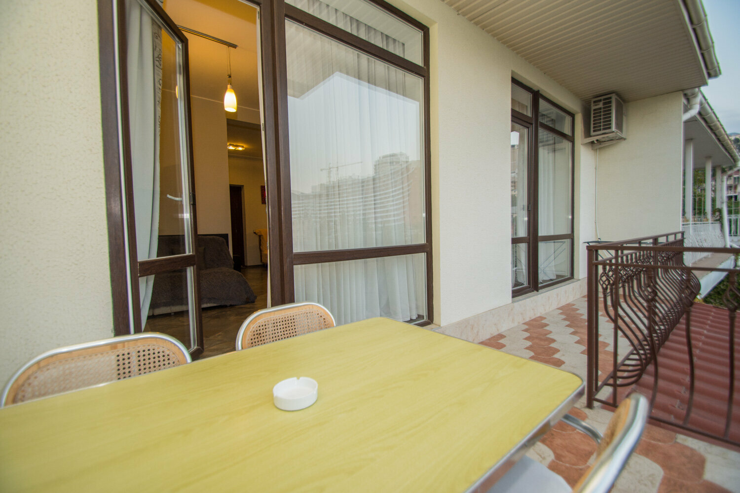 Четырехместный номер с балконом