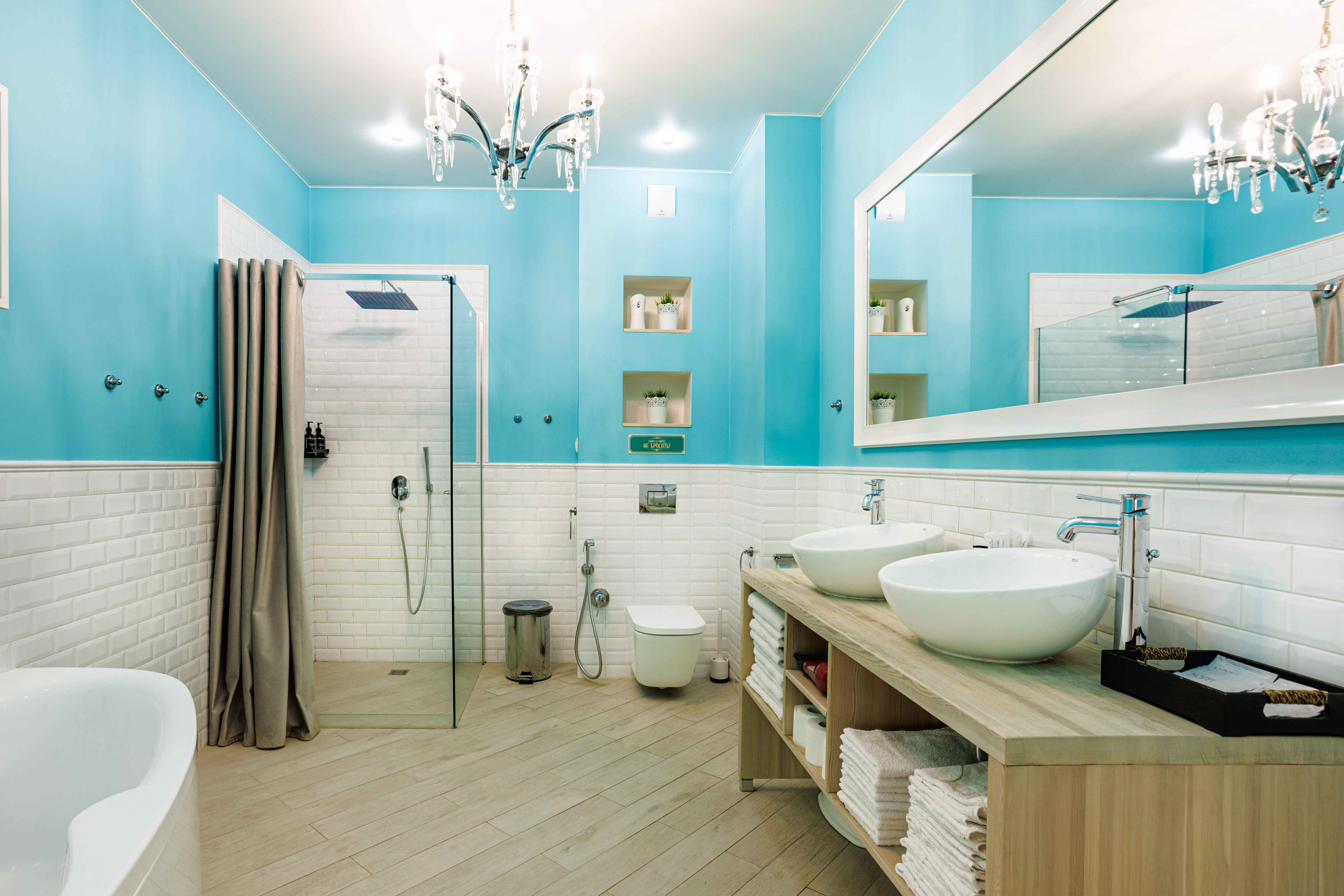 Коттедж в центре города с видом на парк