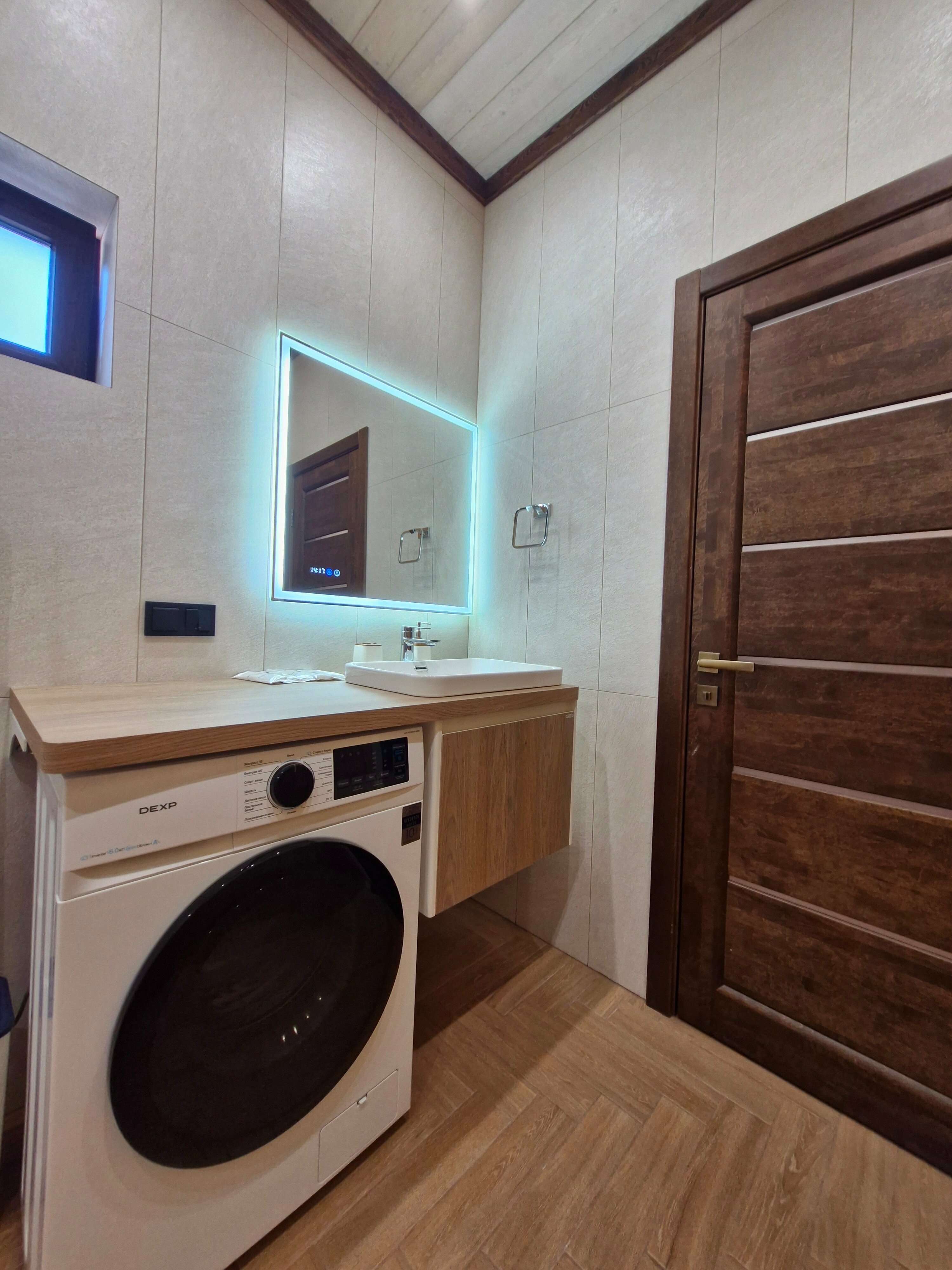 Семейный апартамент с большим балконом