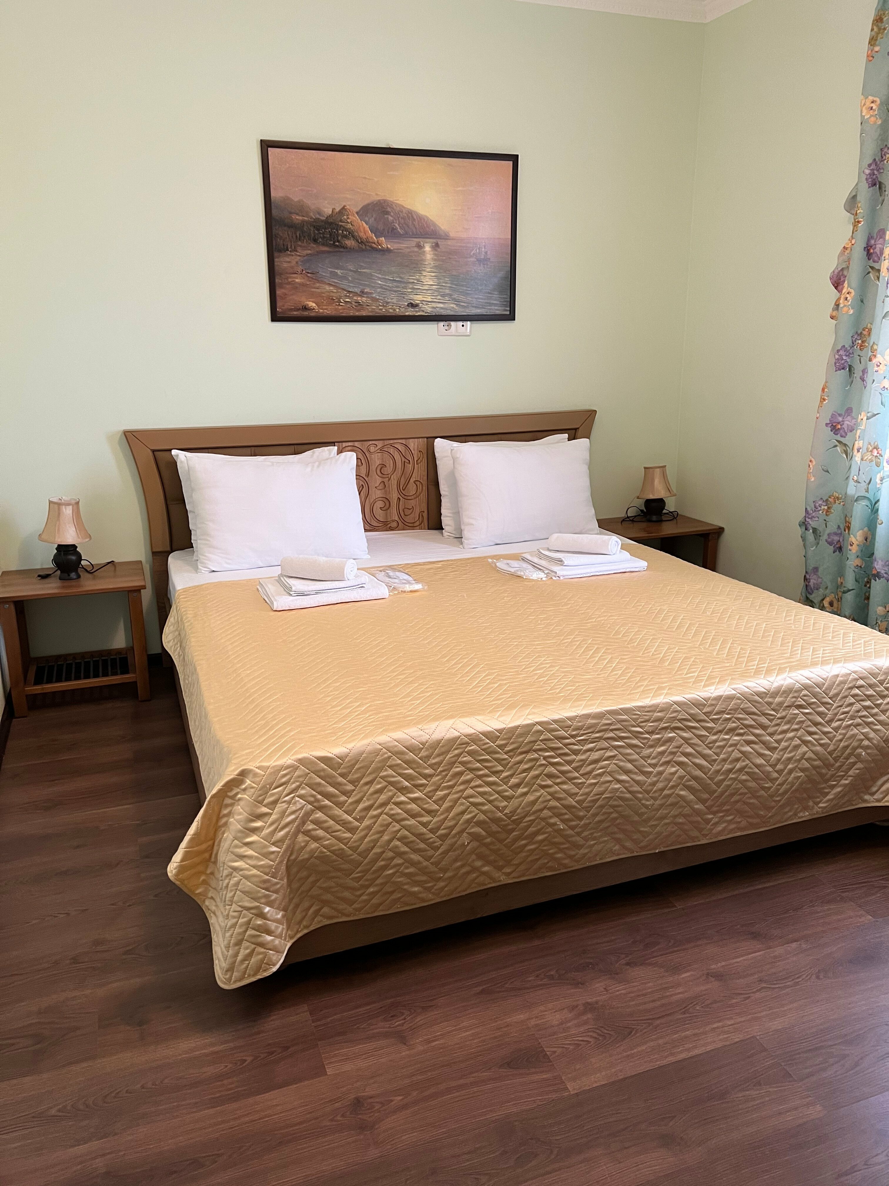 Двухкомнатный четырехместный номер Комфорт в коттедже №20