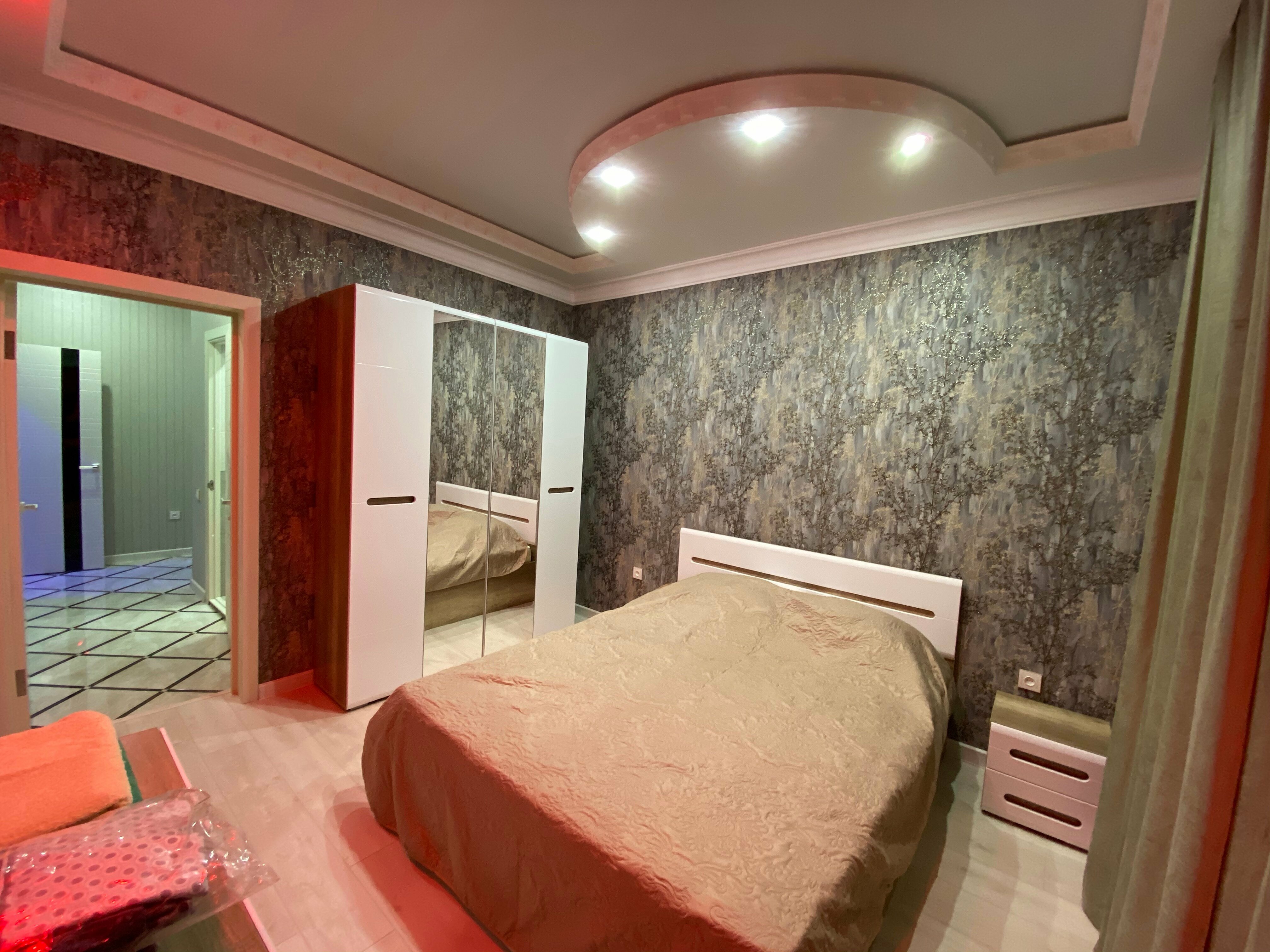 Cемейный номер с собственной ванной комнатой