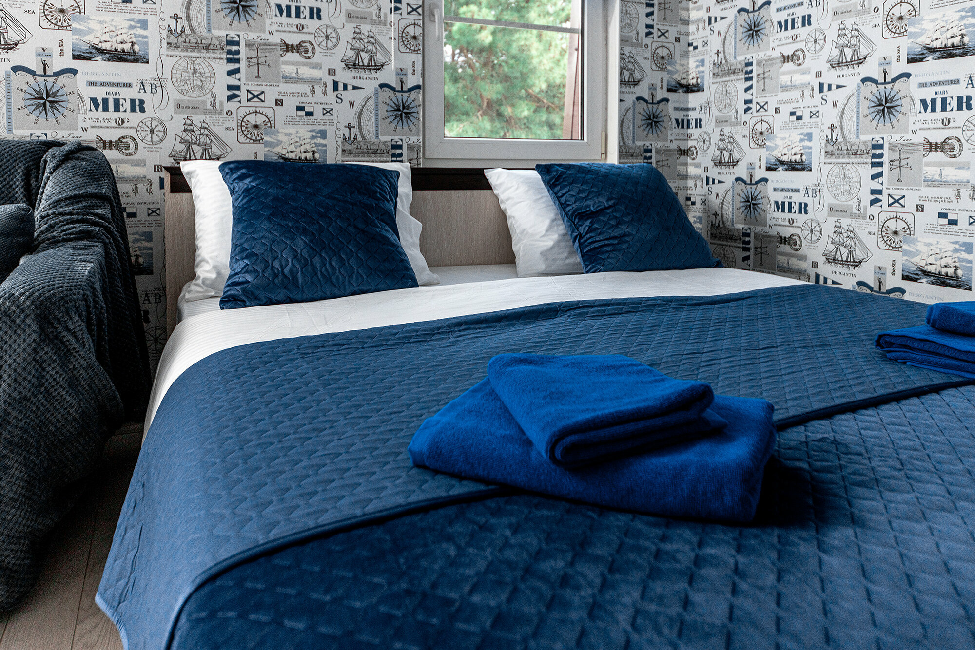 Четырехместный номер с балконом