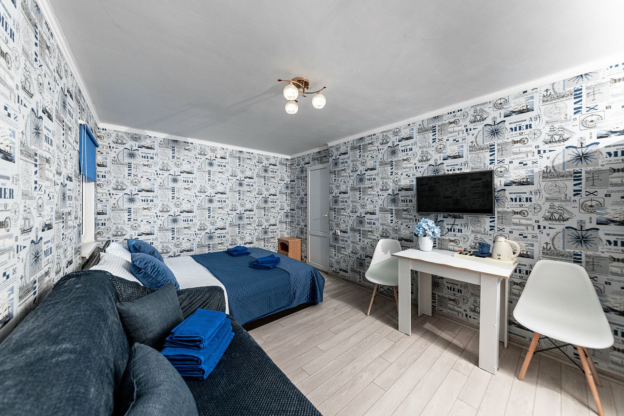 Четырехместный номер с балконом