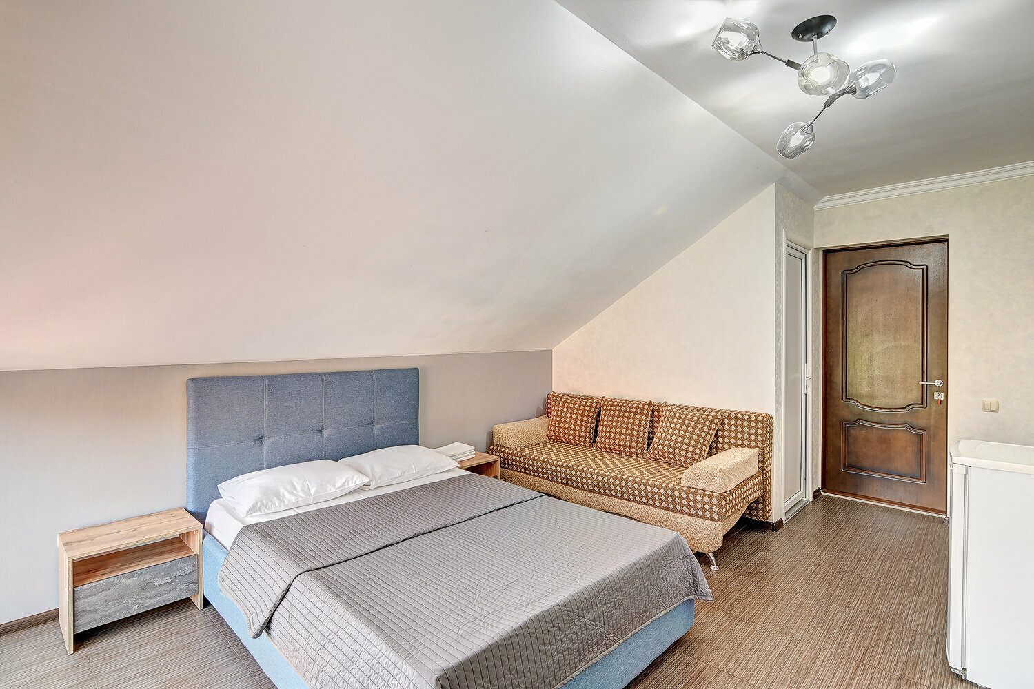 Четырехместный номер Мансарда на 4 этаже