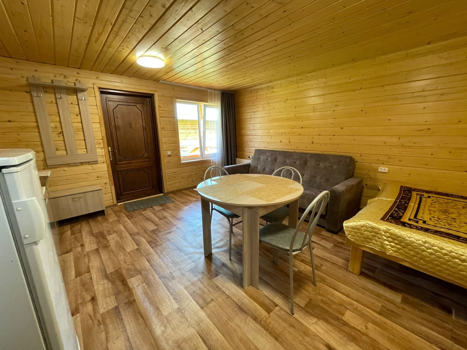 Улучшенный четырехместный номер