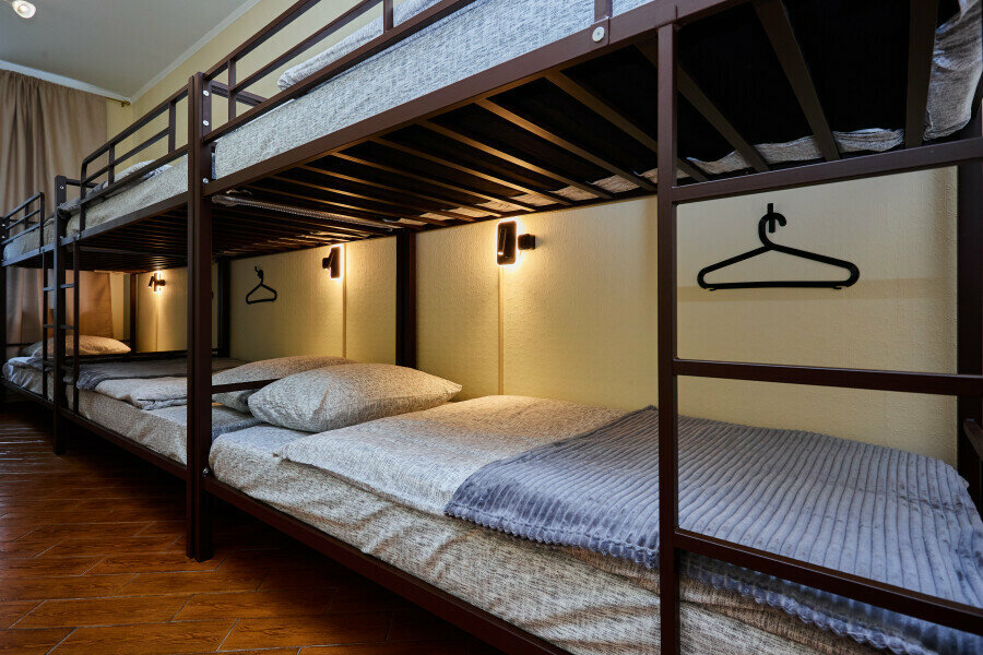 Общий 6-местный номер для мужчин и женщин