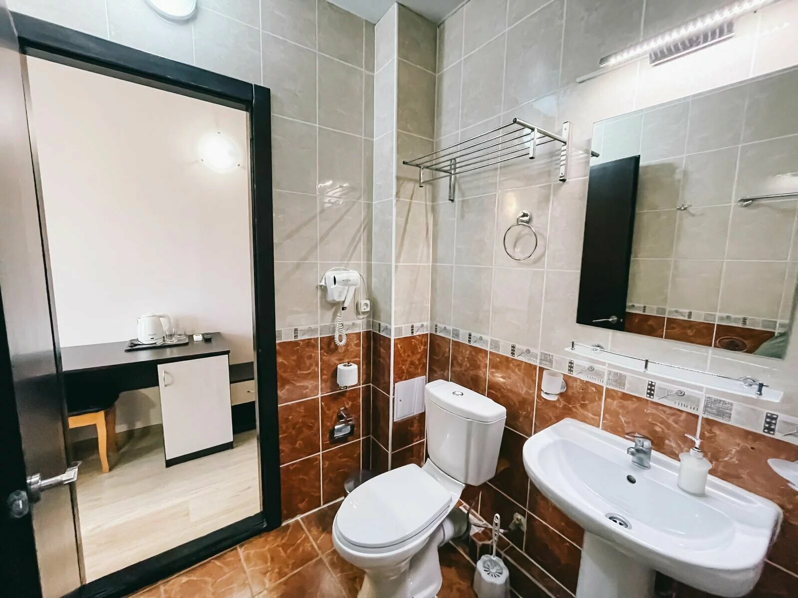 Трехместный номер с балконом