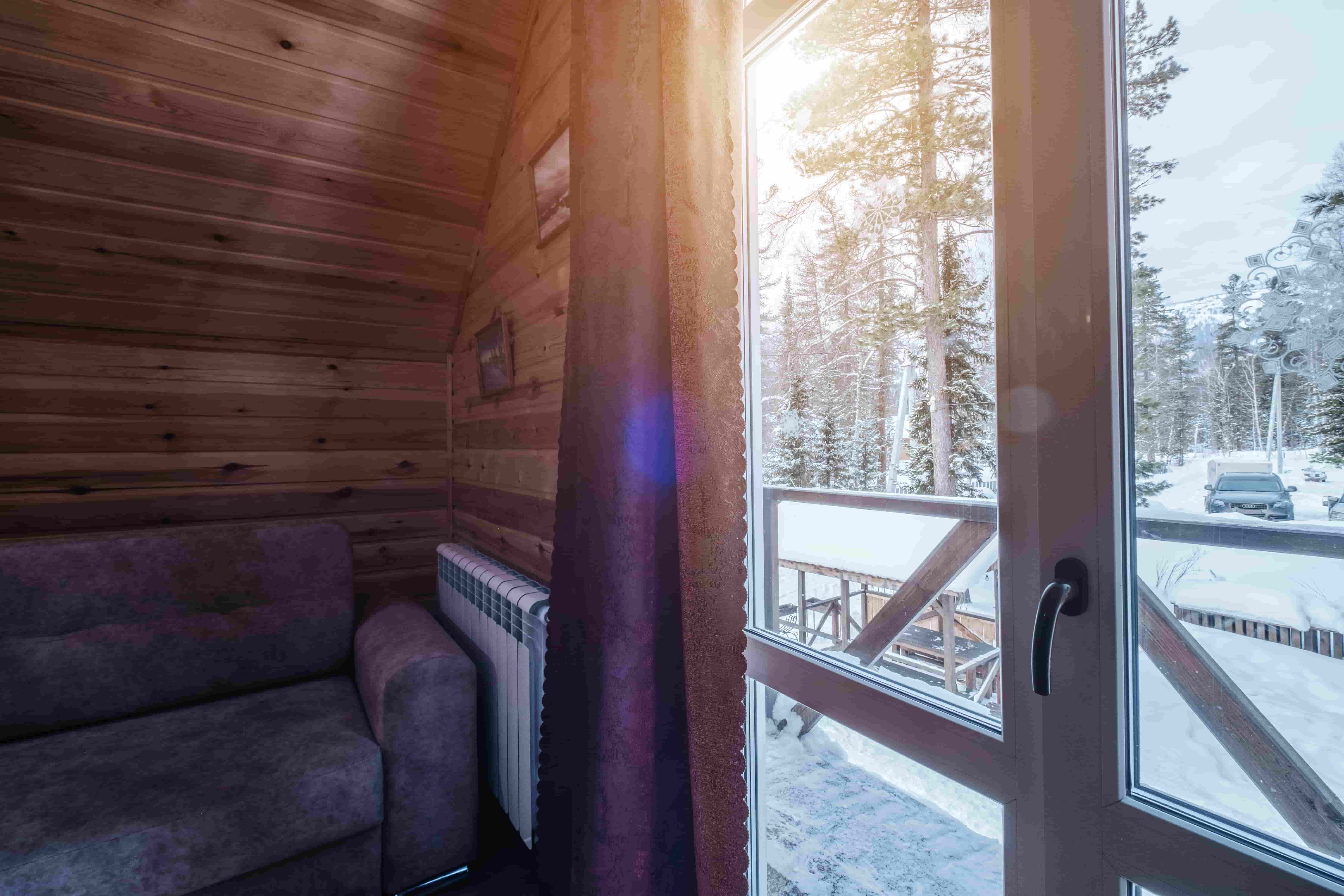 Коттедж с балконом