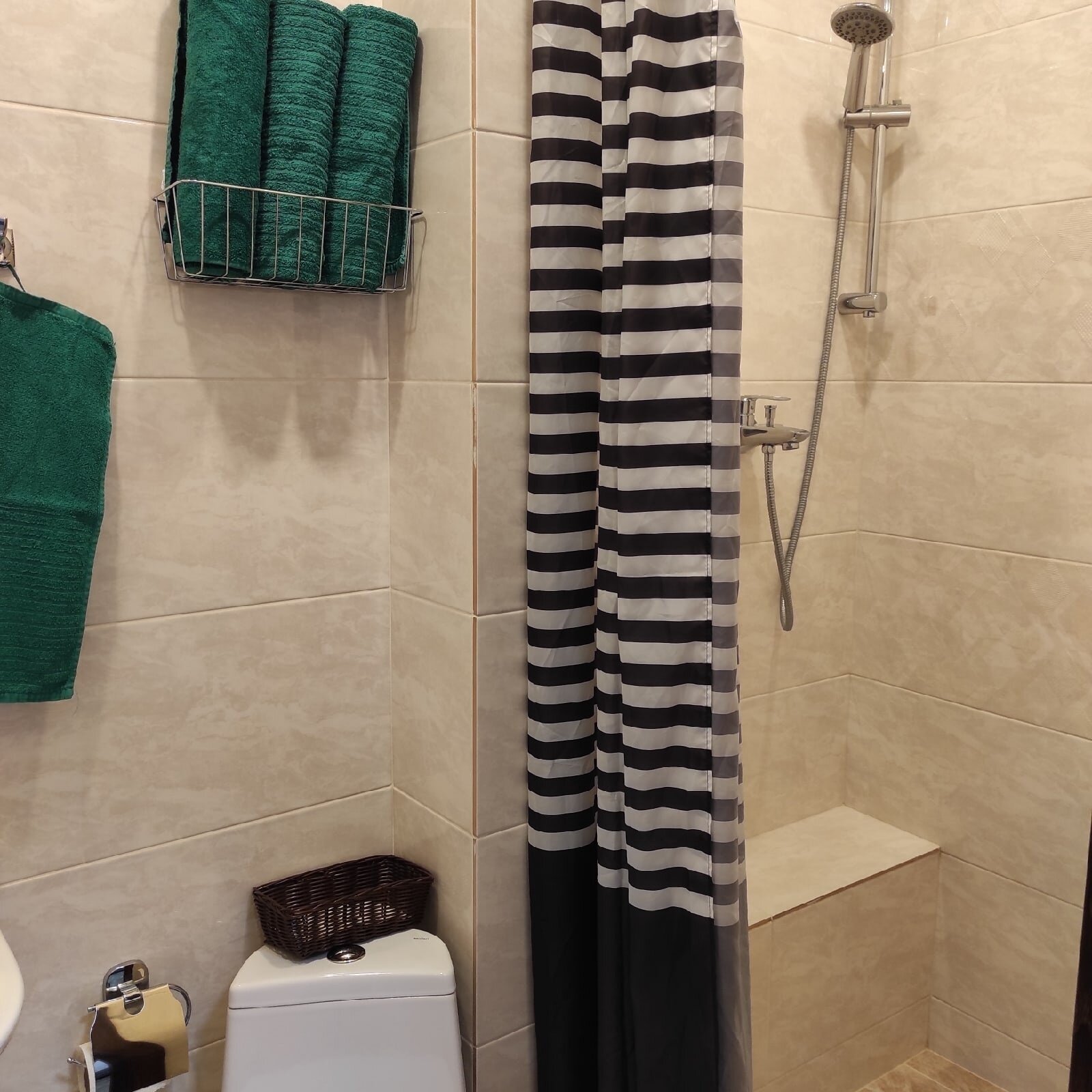 Cемейный номер с собственной ванной комнатой