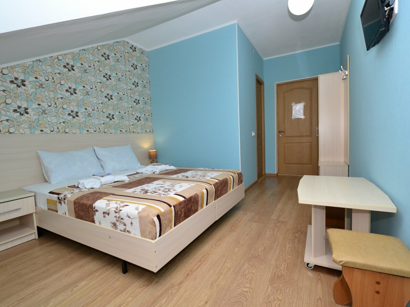 Двухместный номер эконом-класса с 1 кроватью или 2 отдельными кроватями