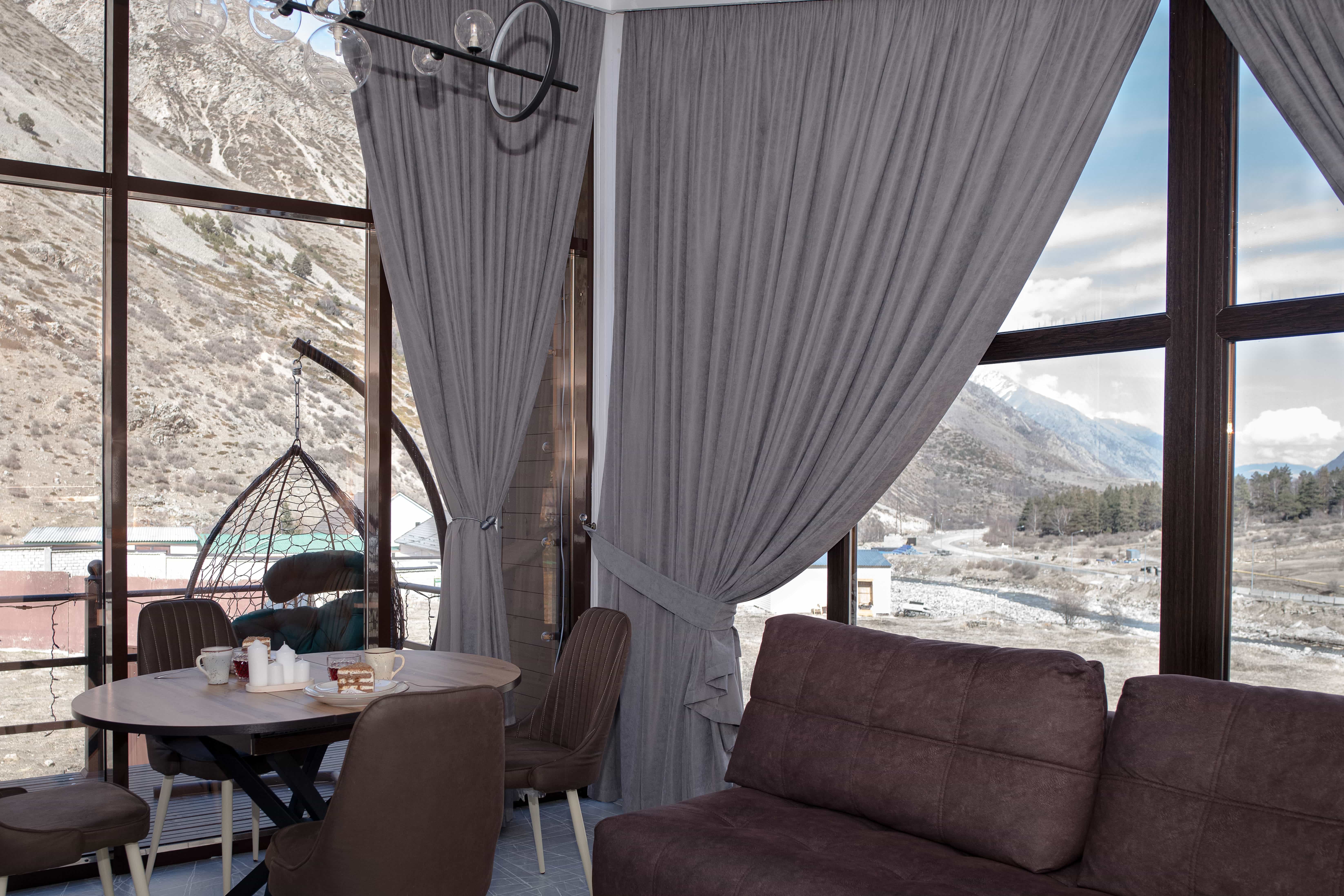 Дом с видом на горы