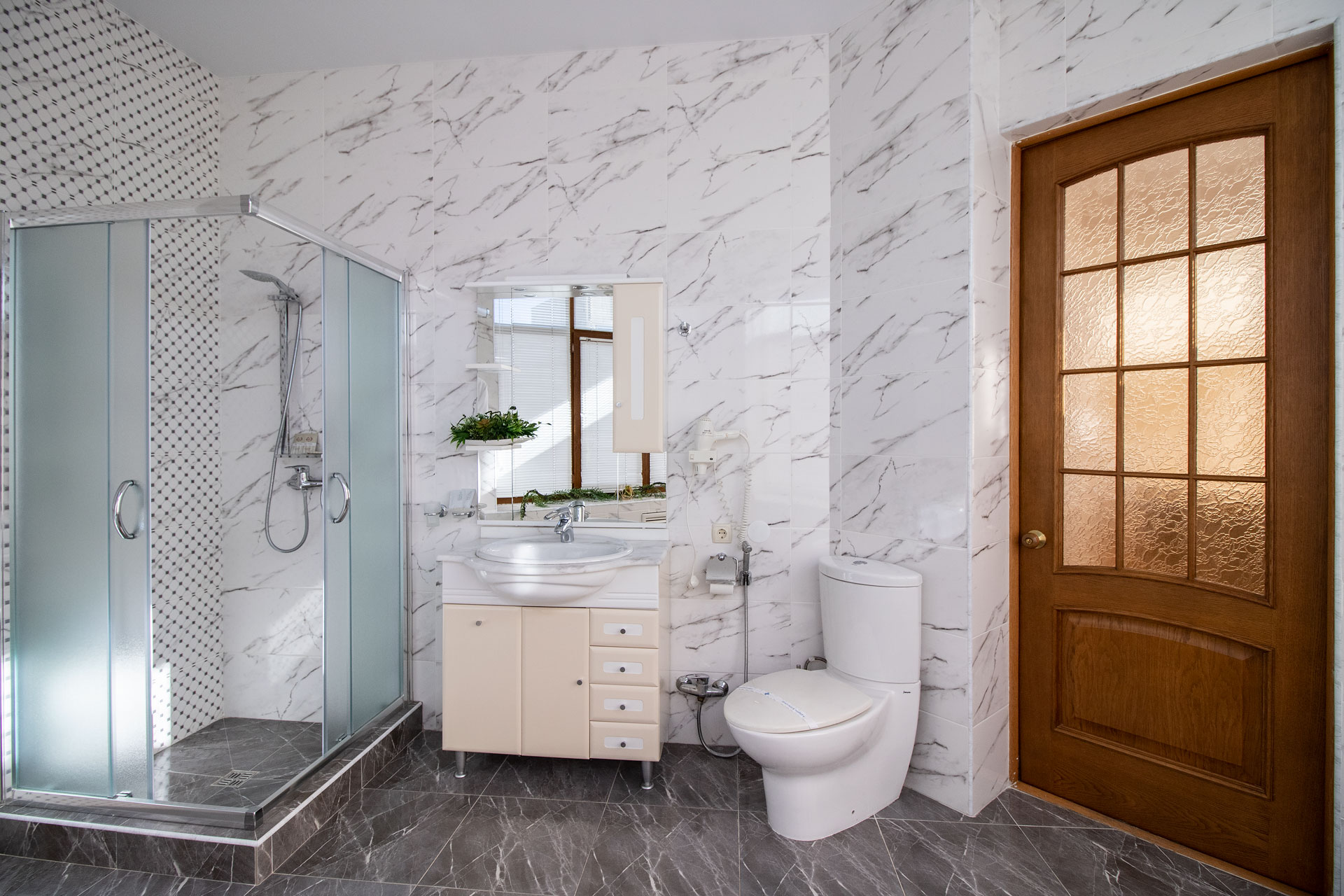 Большой двухместный номер с 1 кроватью