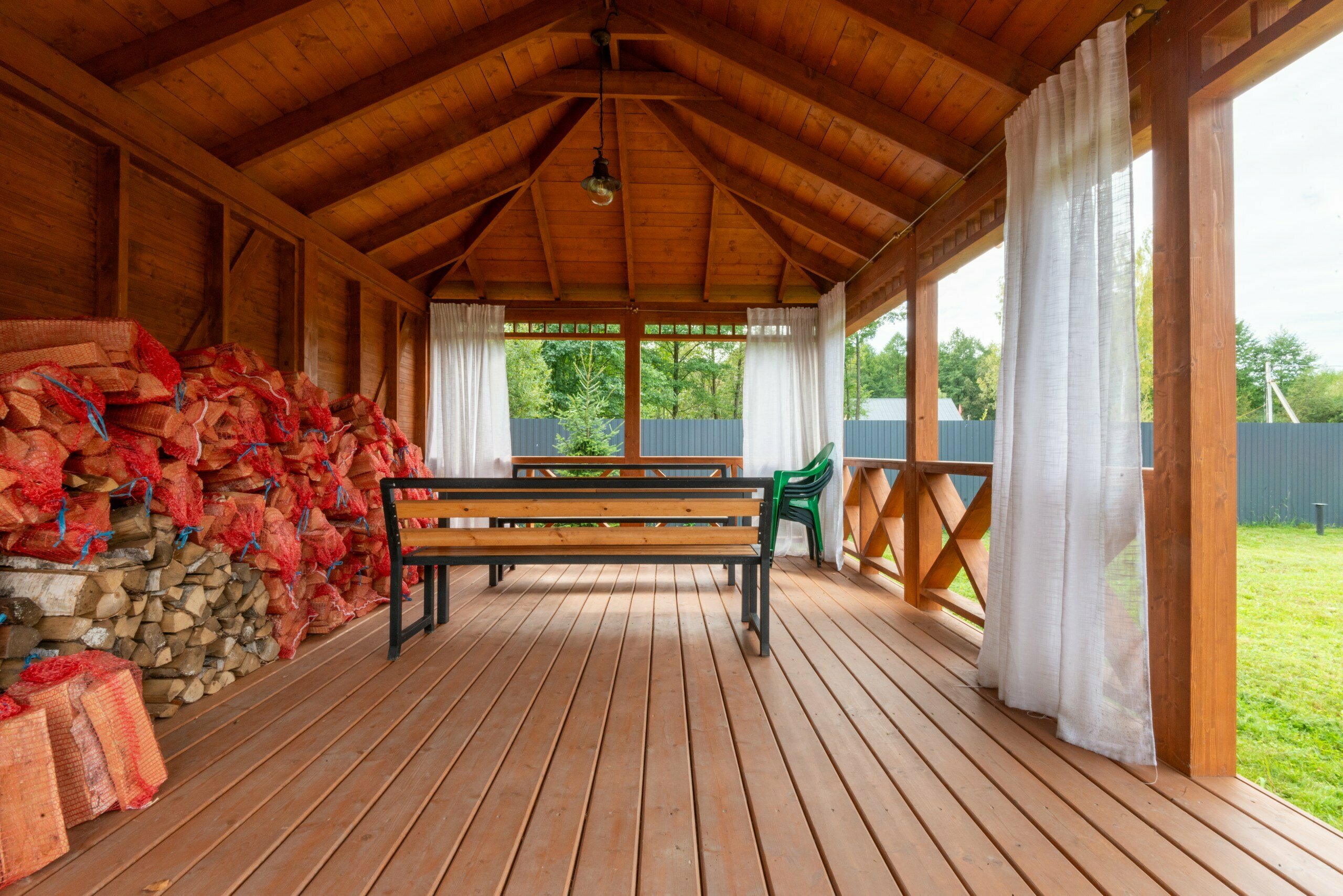 Коттедж с видом на лес