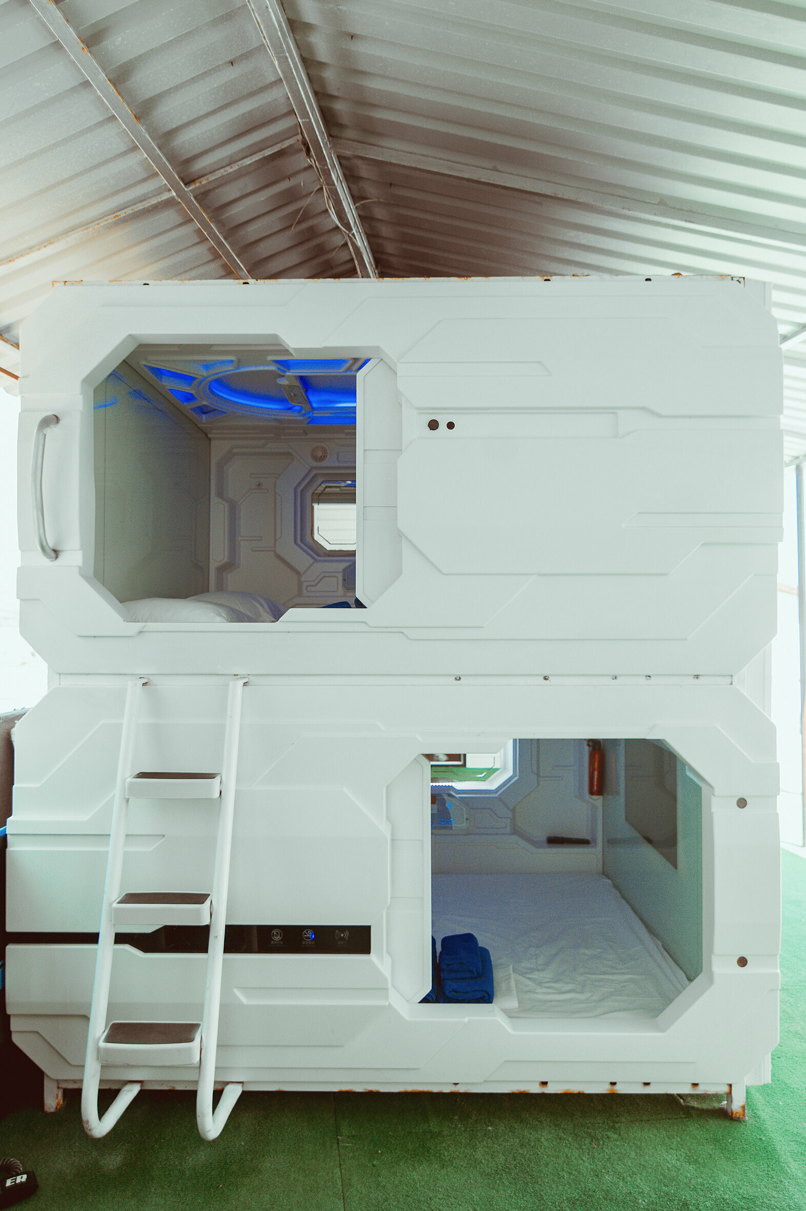 Двухместная капсула