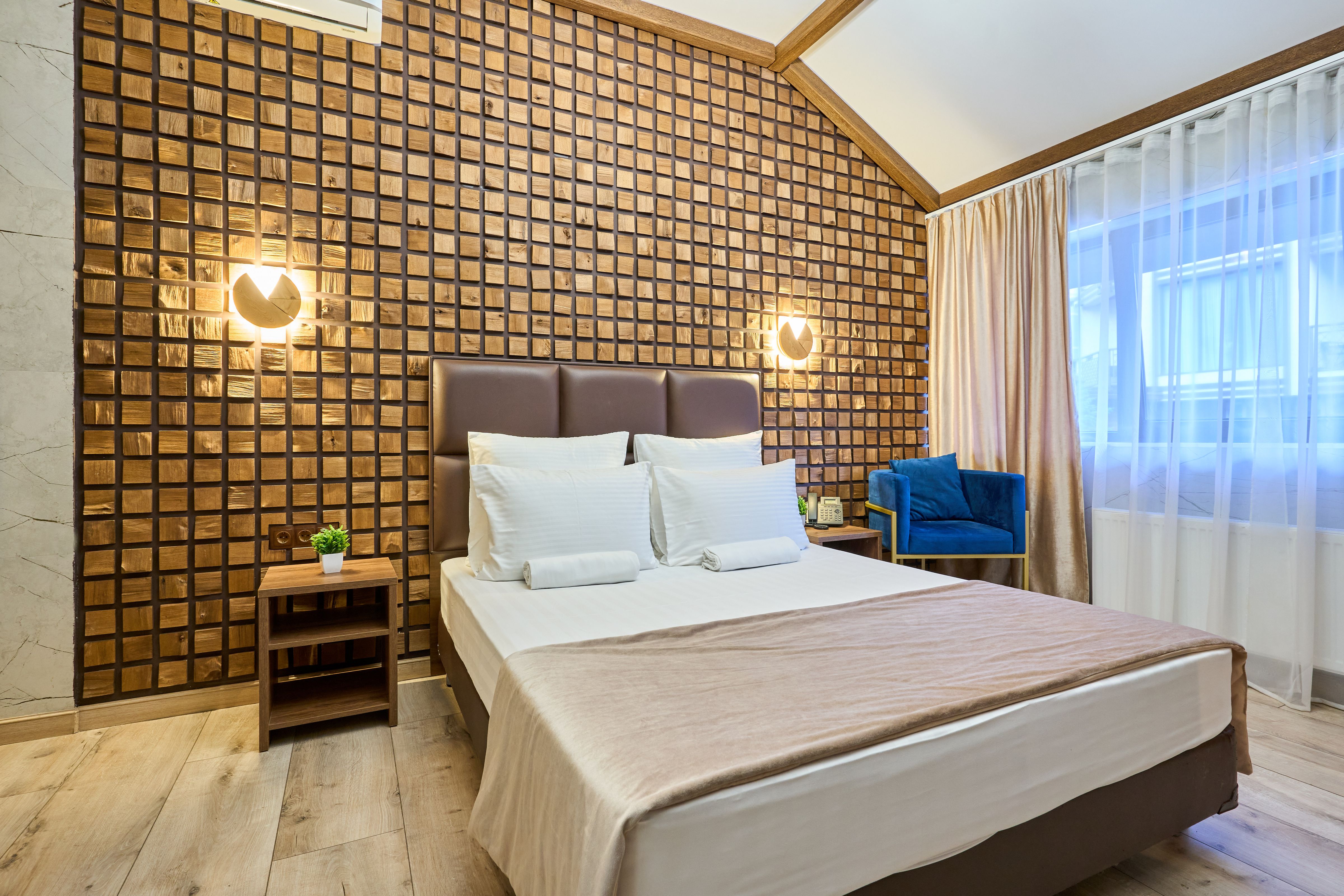 Большой двухместный номер с 1 кроватью