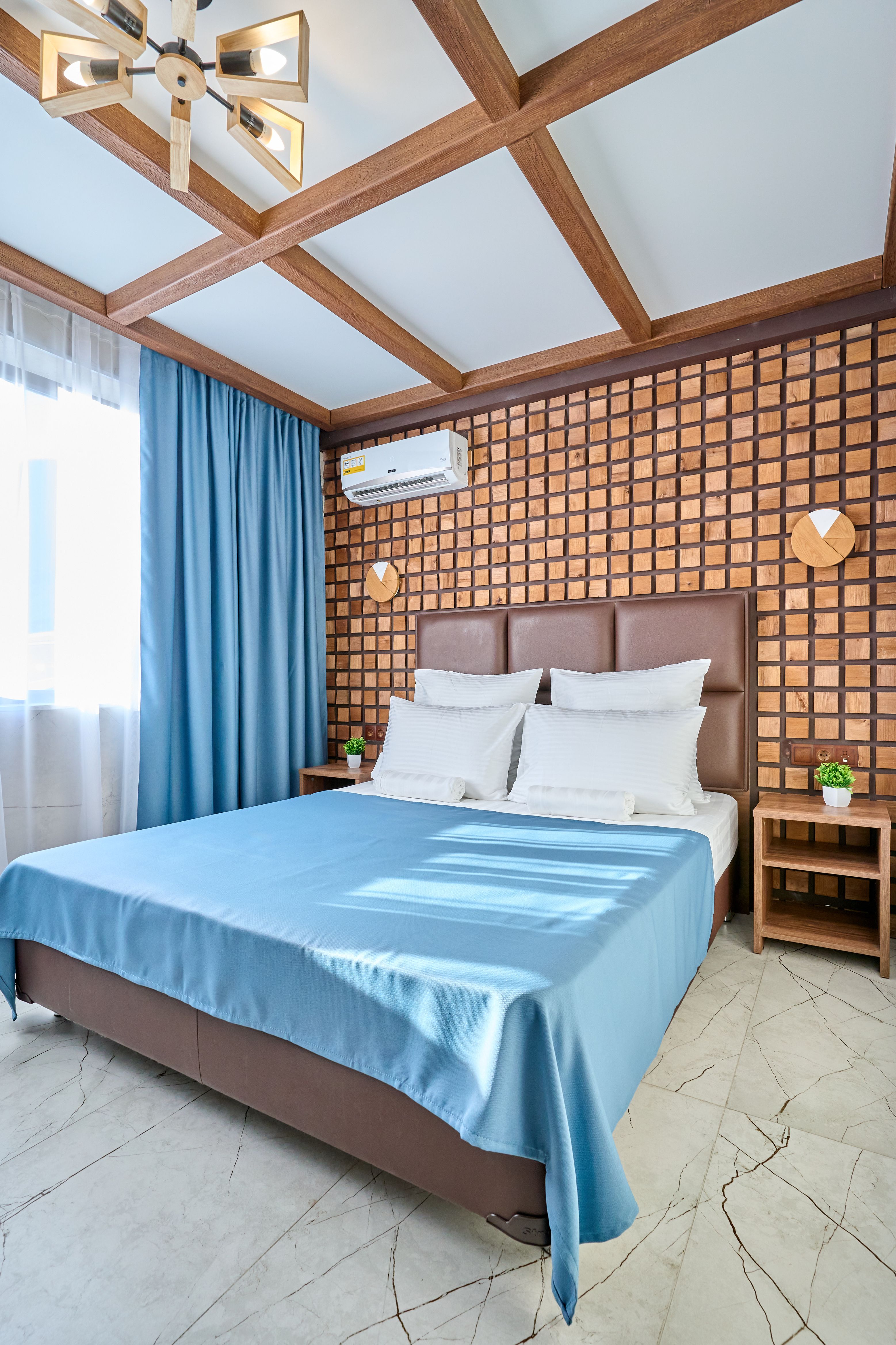 Небольшой двухместный номер с 1 кроватью