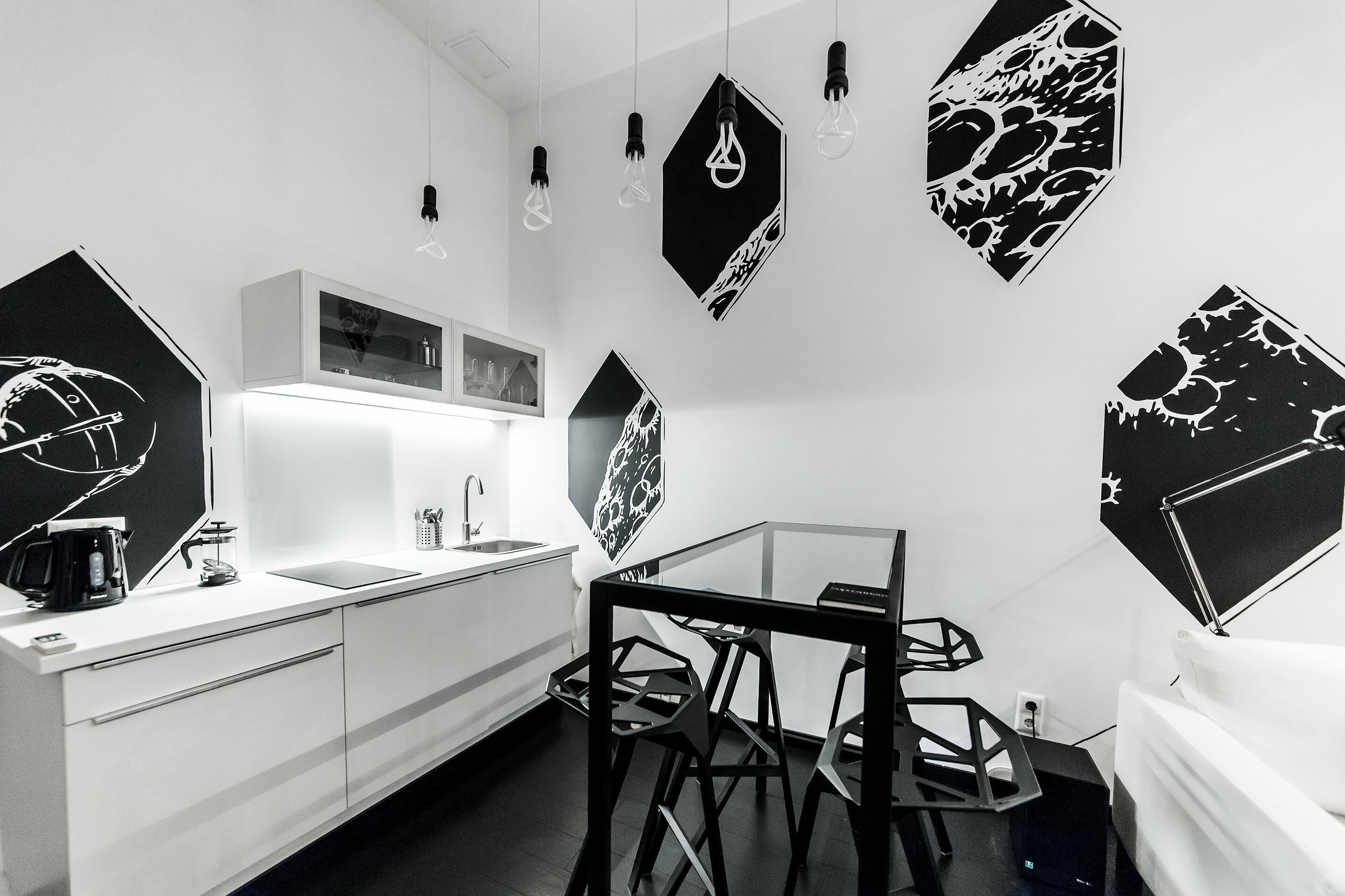 Номер-студия с кроватью размера «queen-size»