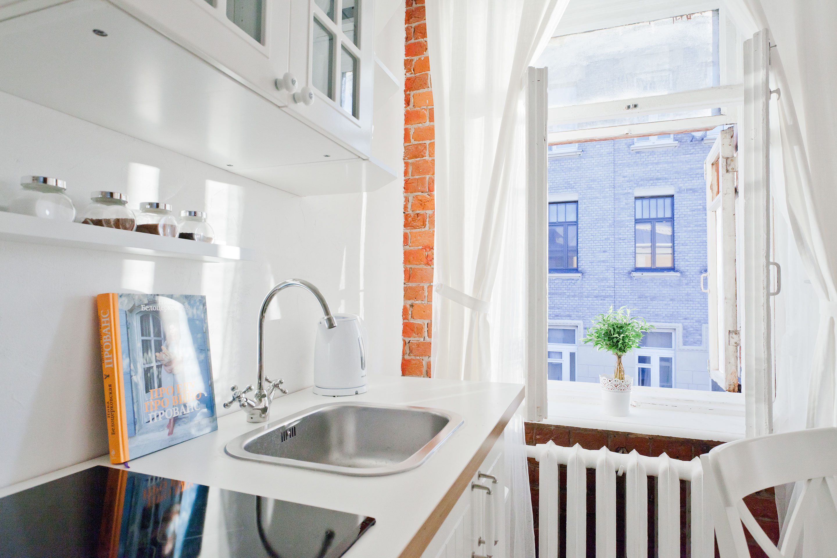 Номер-студия с кроватью размера «king-size»