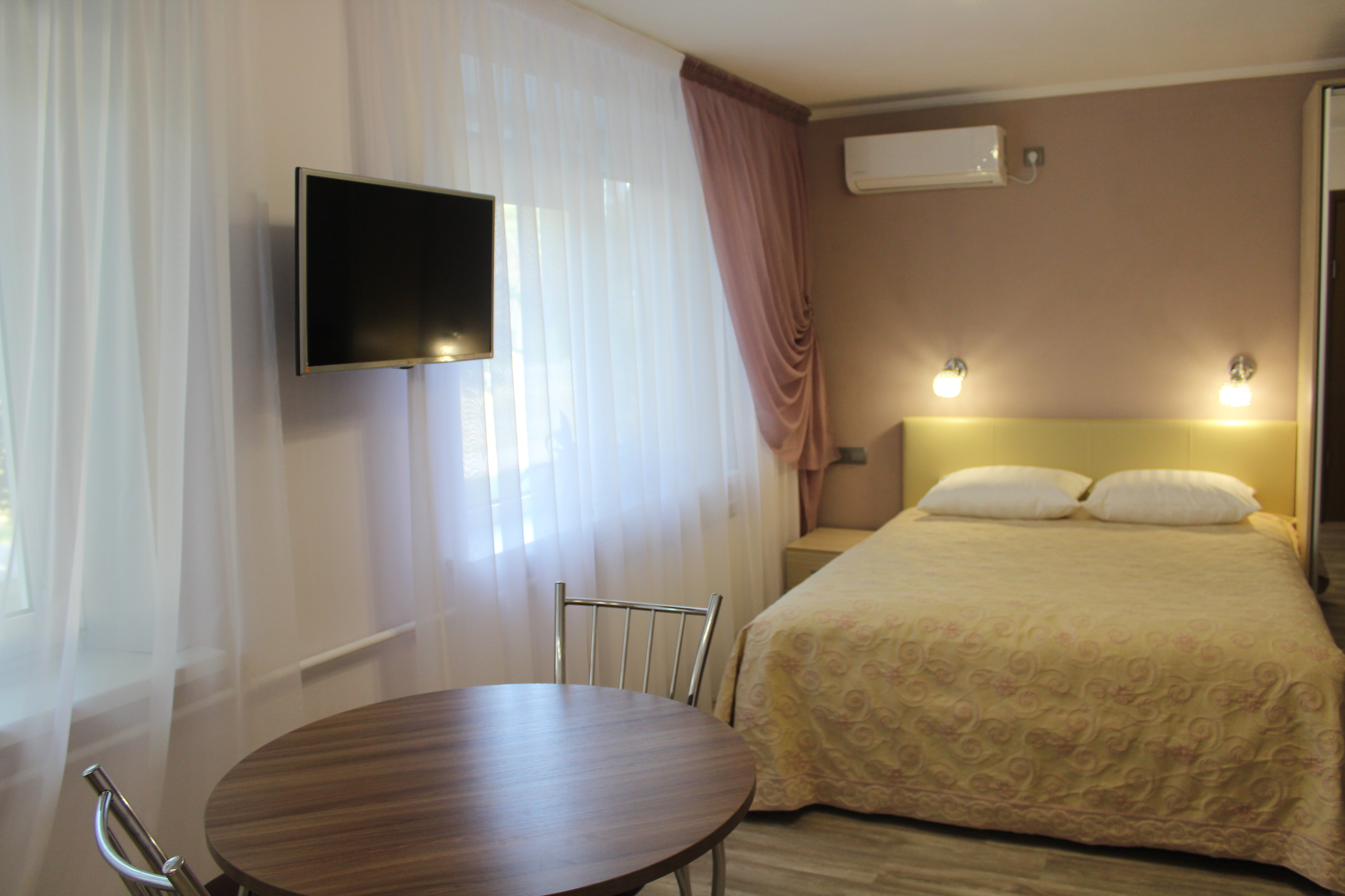 Номер-студия Делюкс с кроватью размера «king-size»