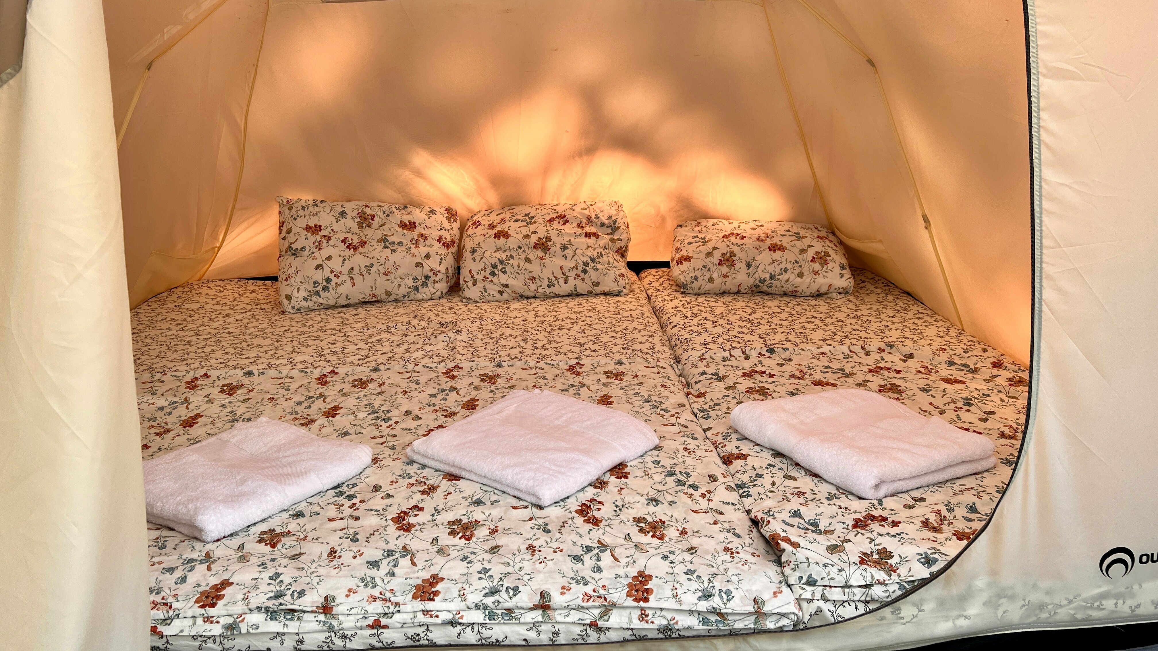 Палатка кемпинговая