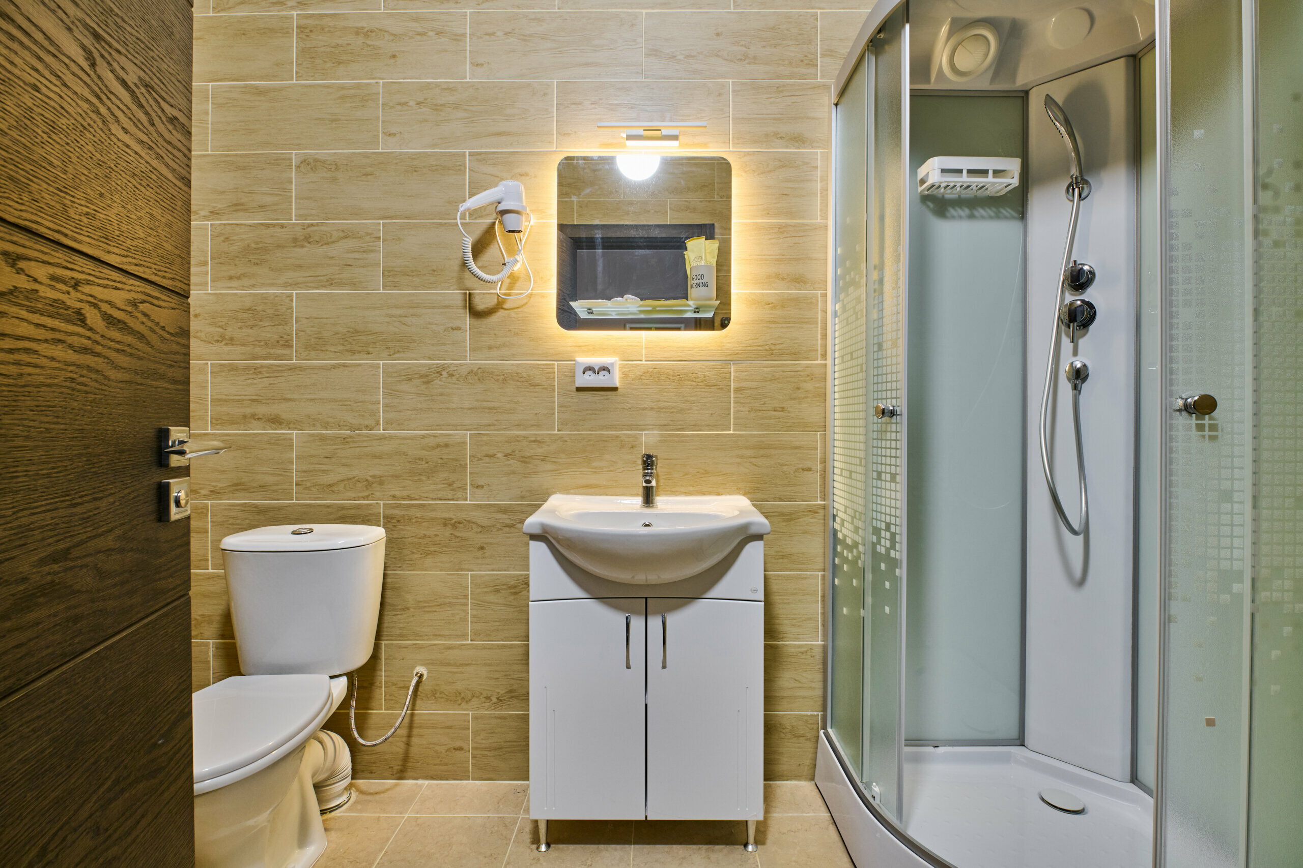 Небольшой двухместный номер с 1 кроватью