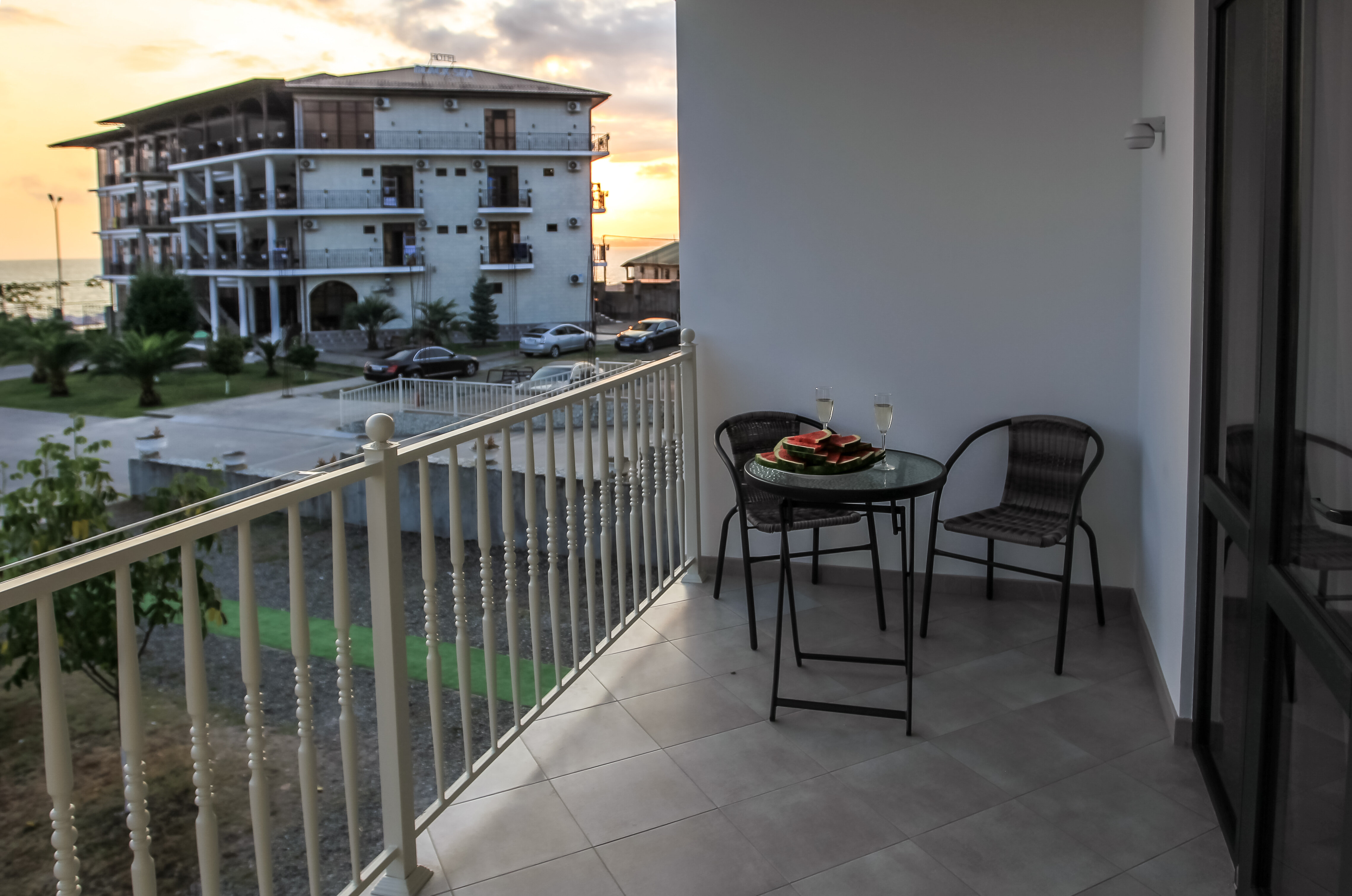 Семейный номер с видом на море