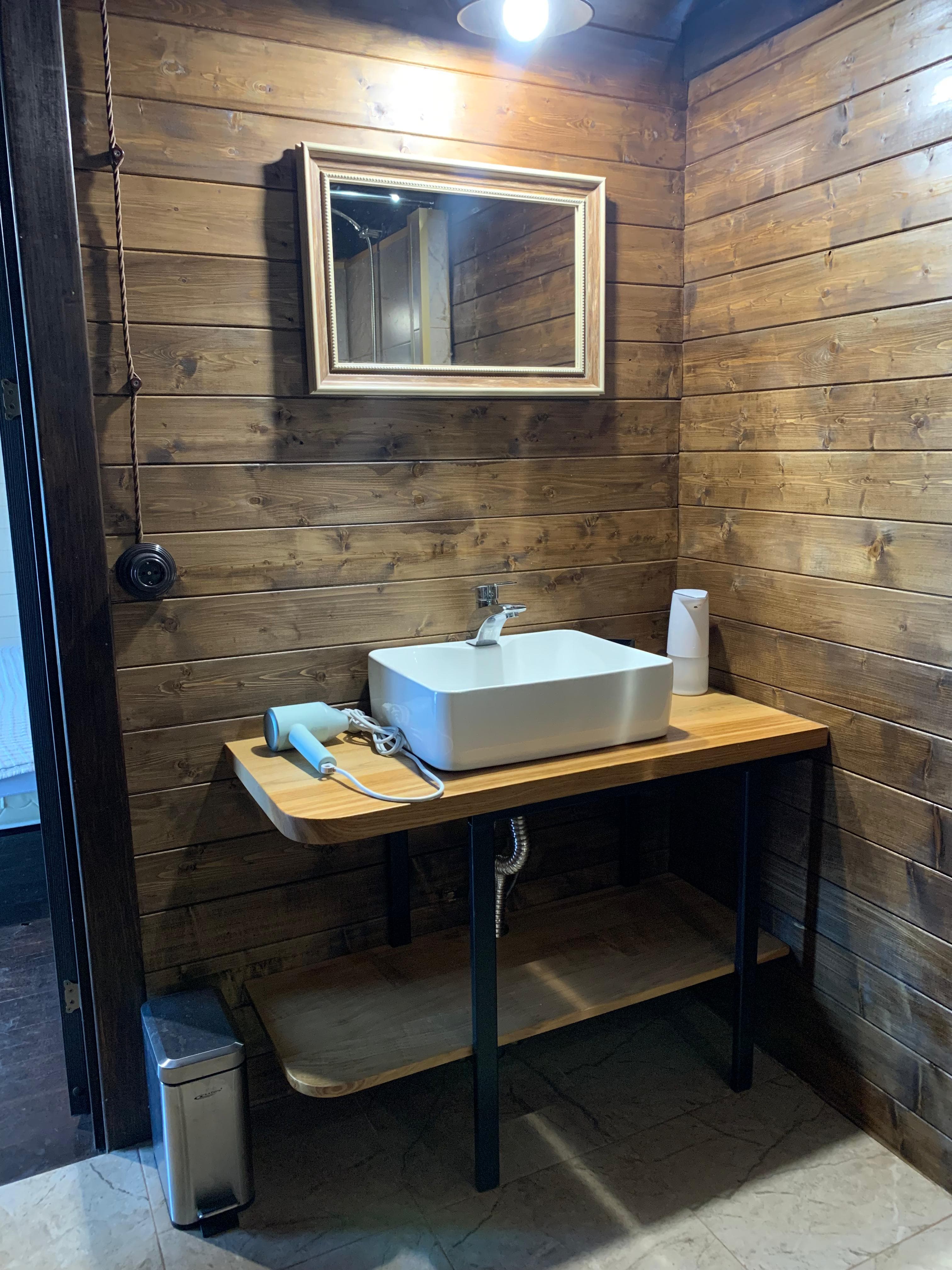 Четырехместный номер с видом на сад