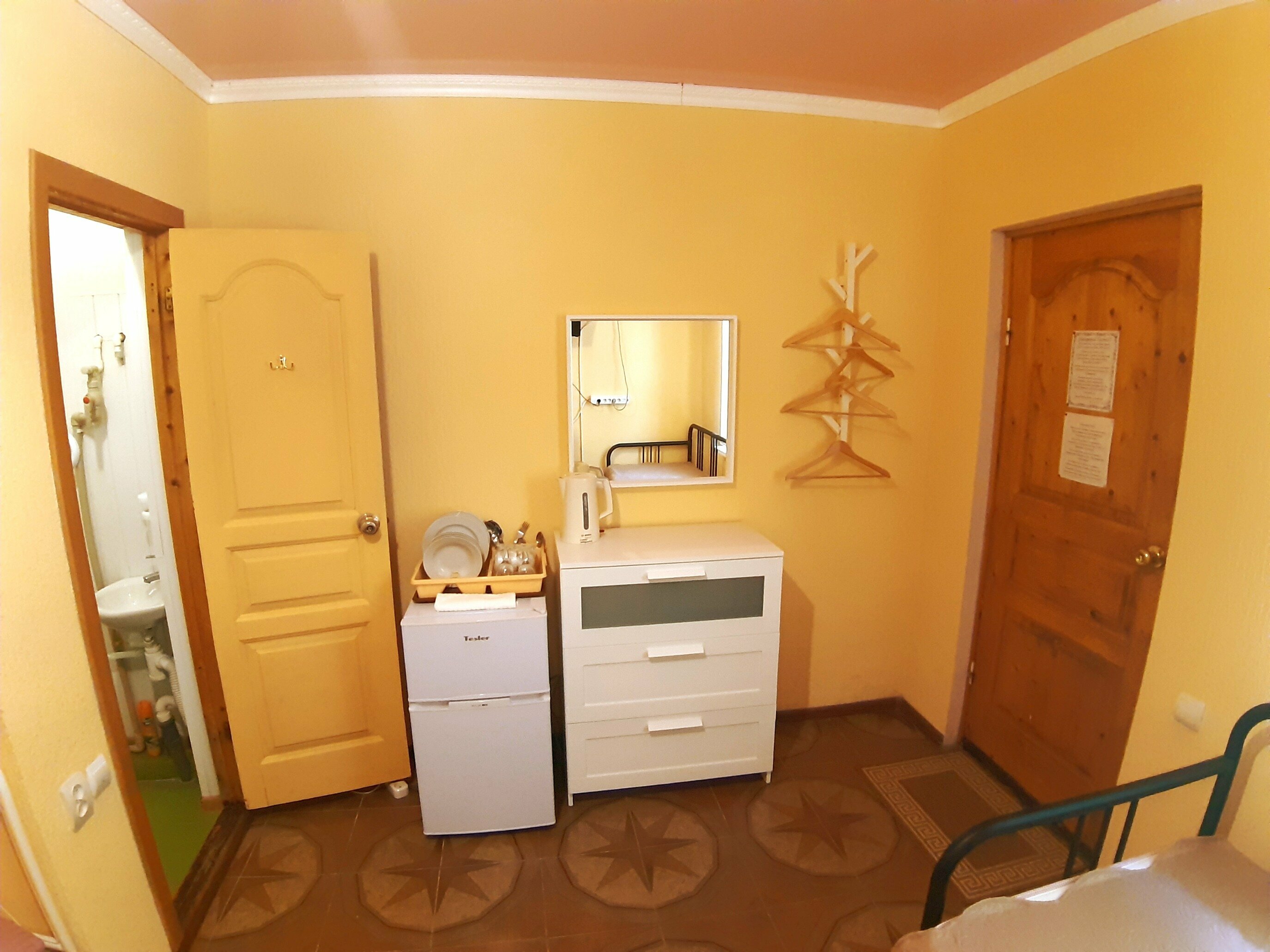 Семейный номер с видом на сад