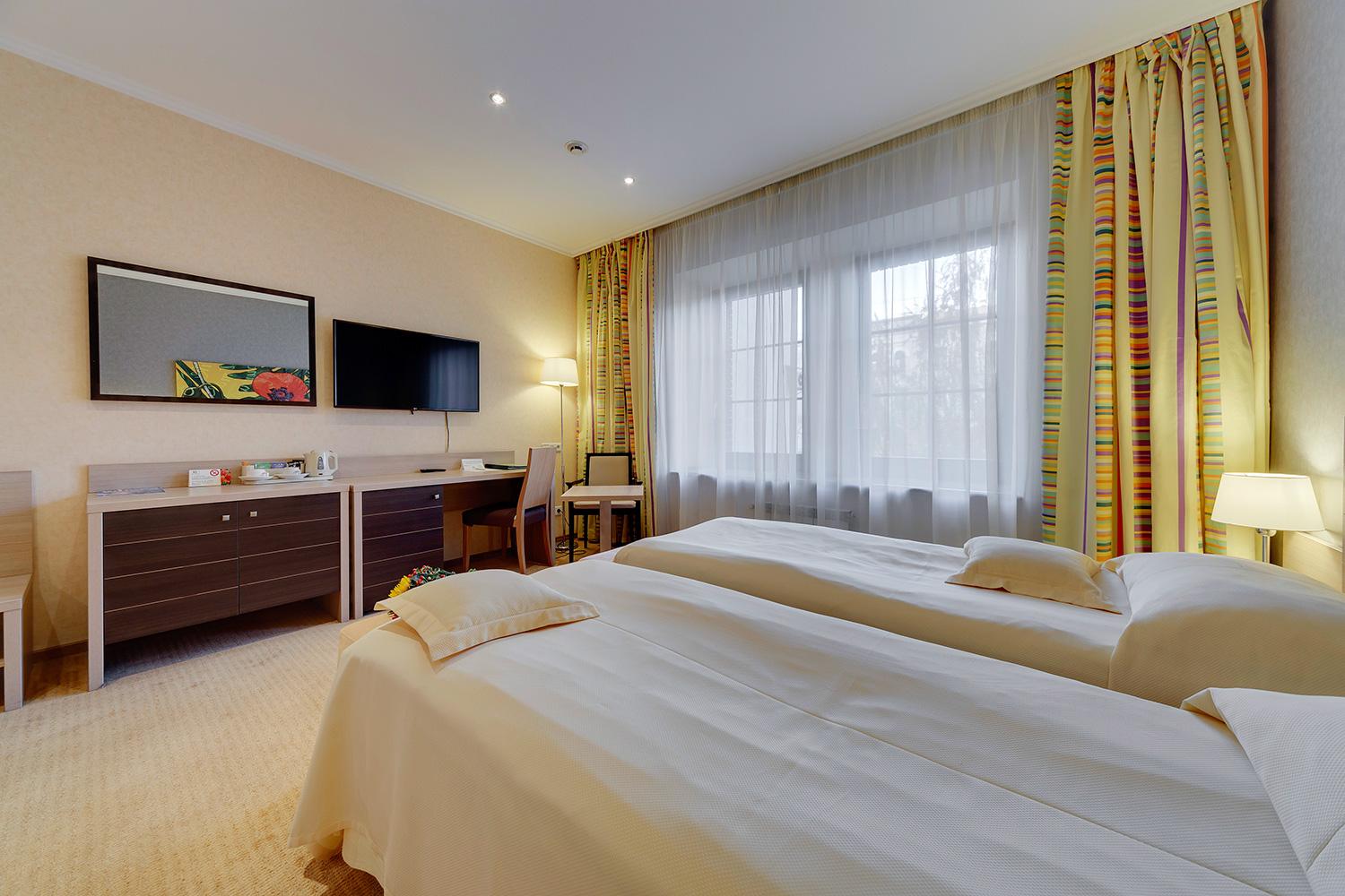 Номер улучшенный с 2 односпальными кроватями