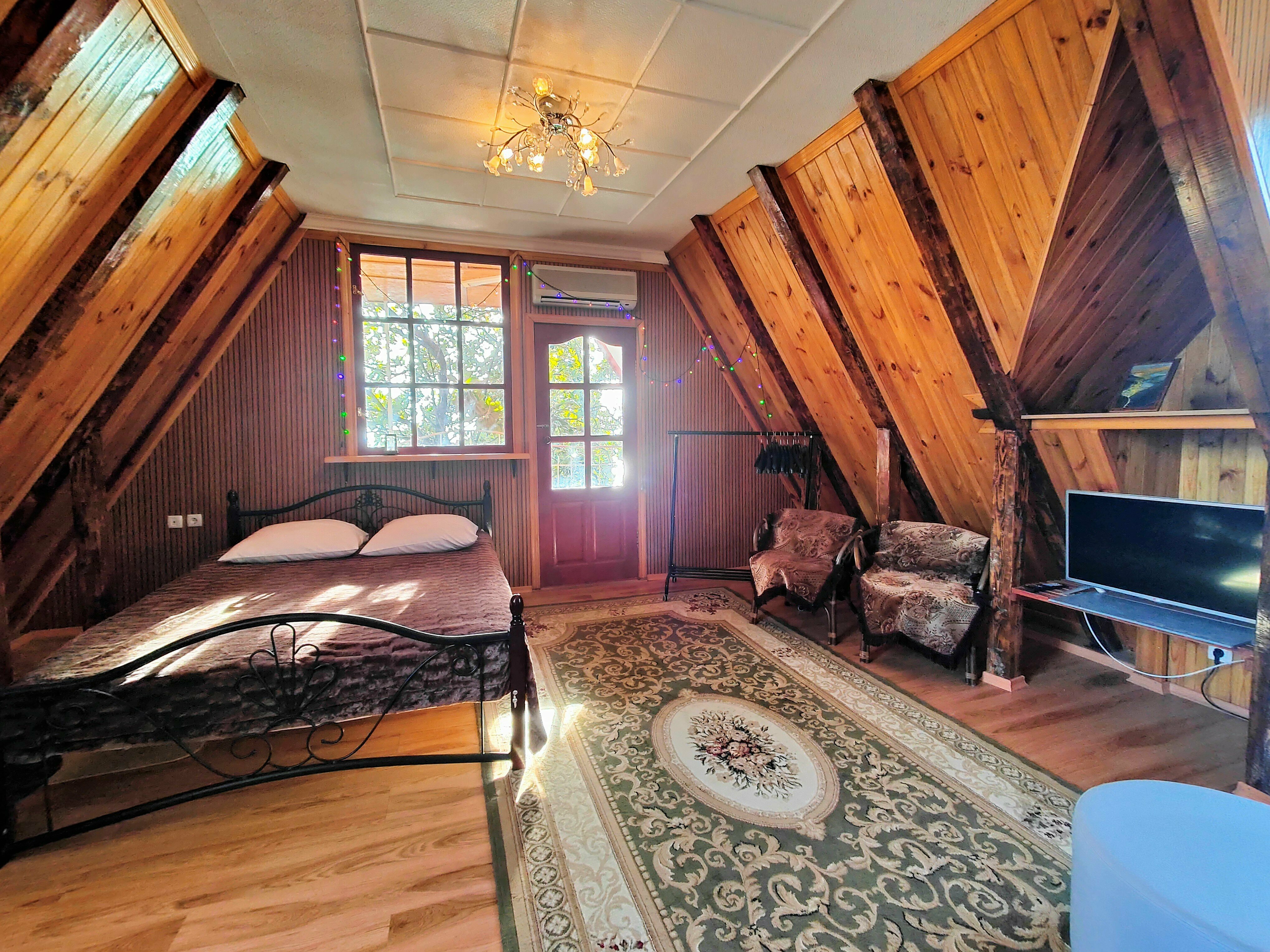 Улучшенный трехместный номер с видом на море