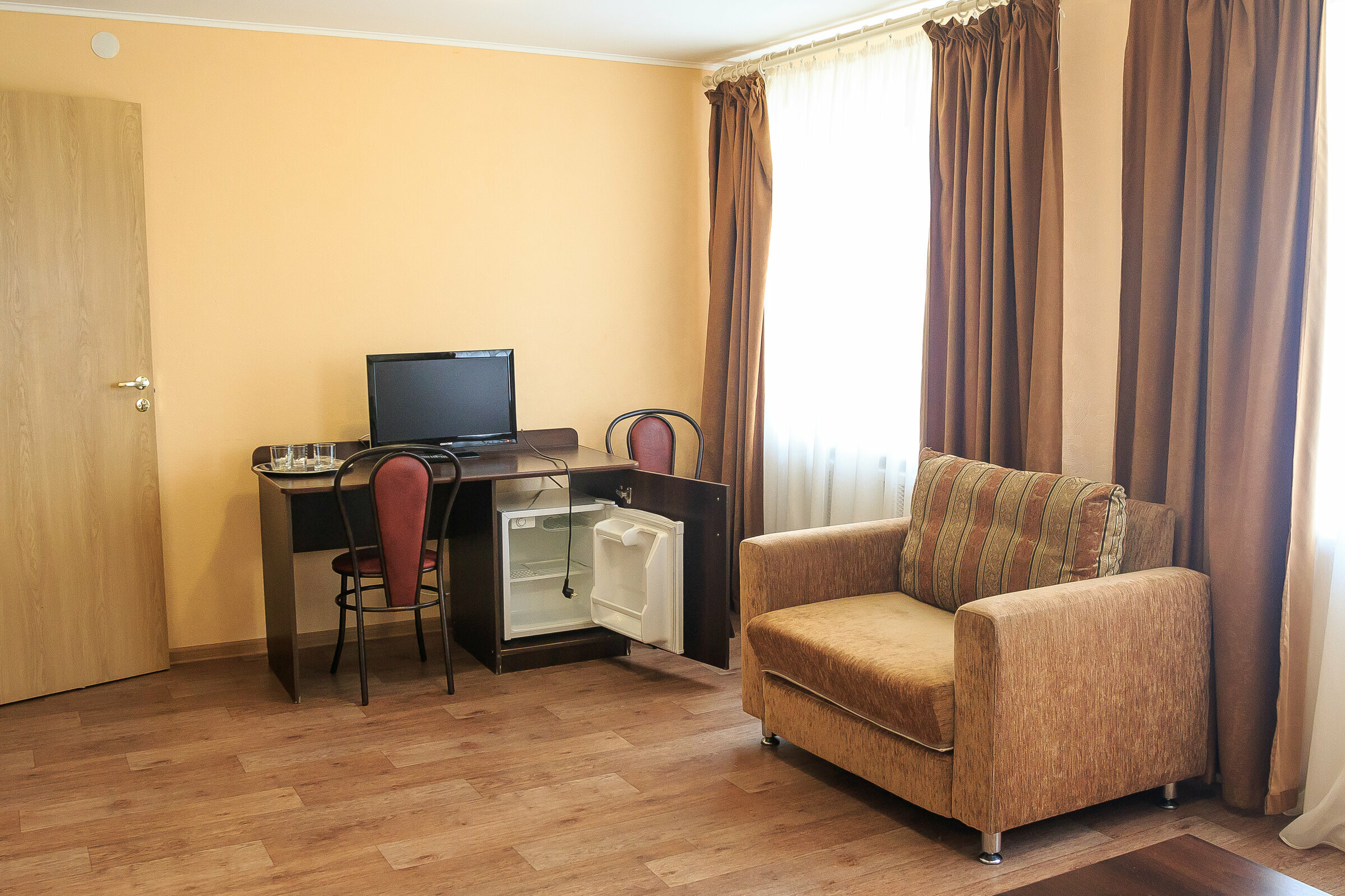 Cемейный номер с собственной ванной комнатой