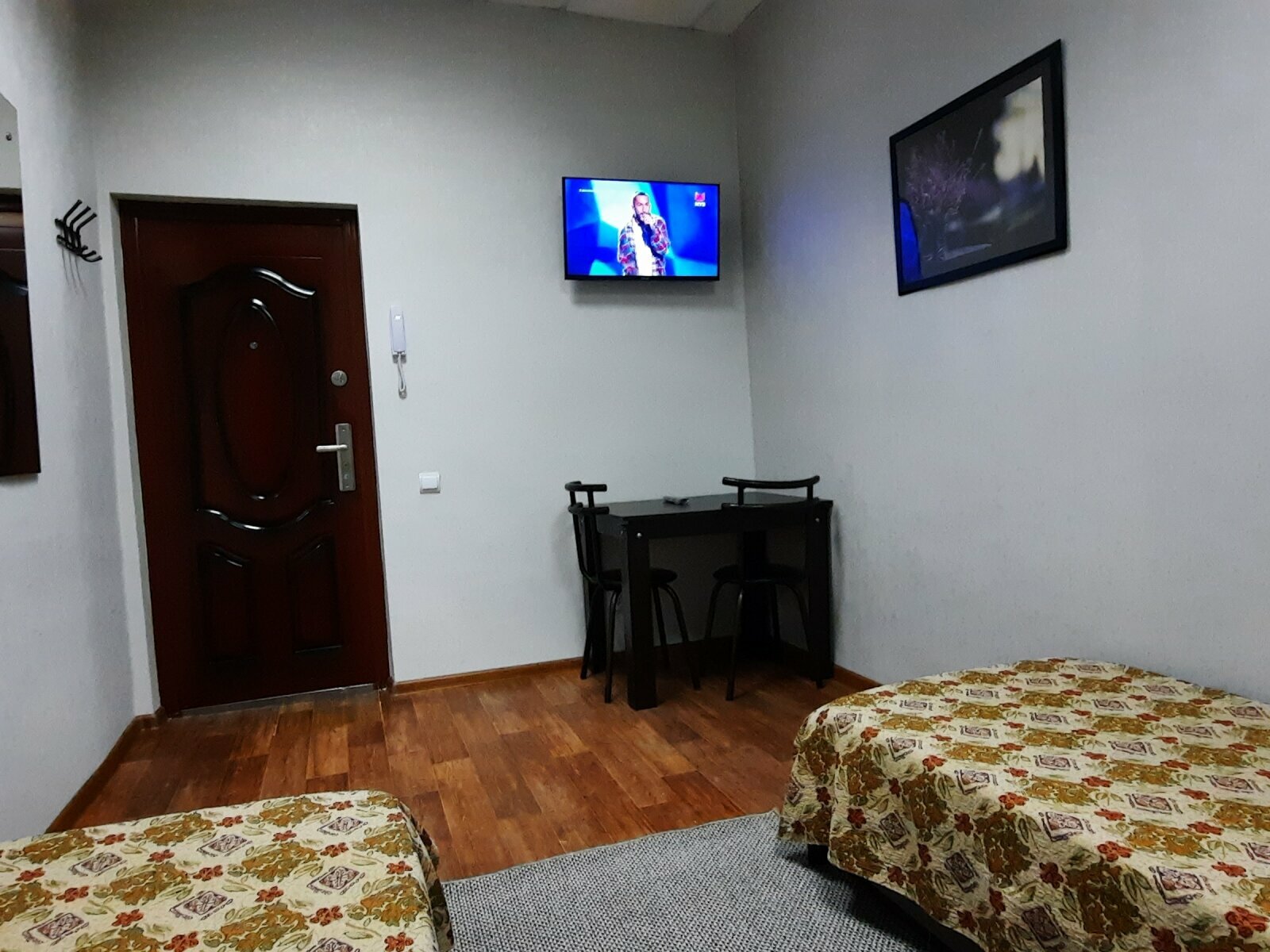 Двухместный номер эконом-класса с 2 отдельными кроватями