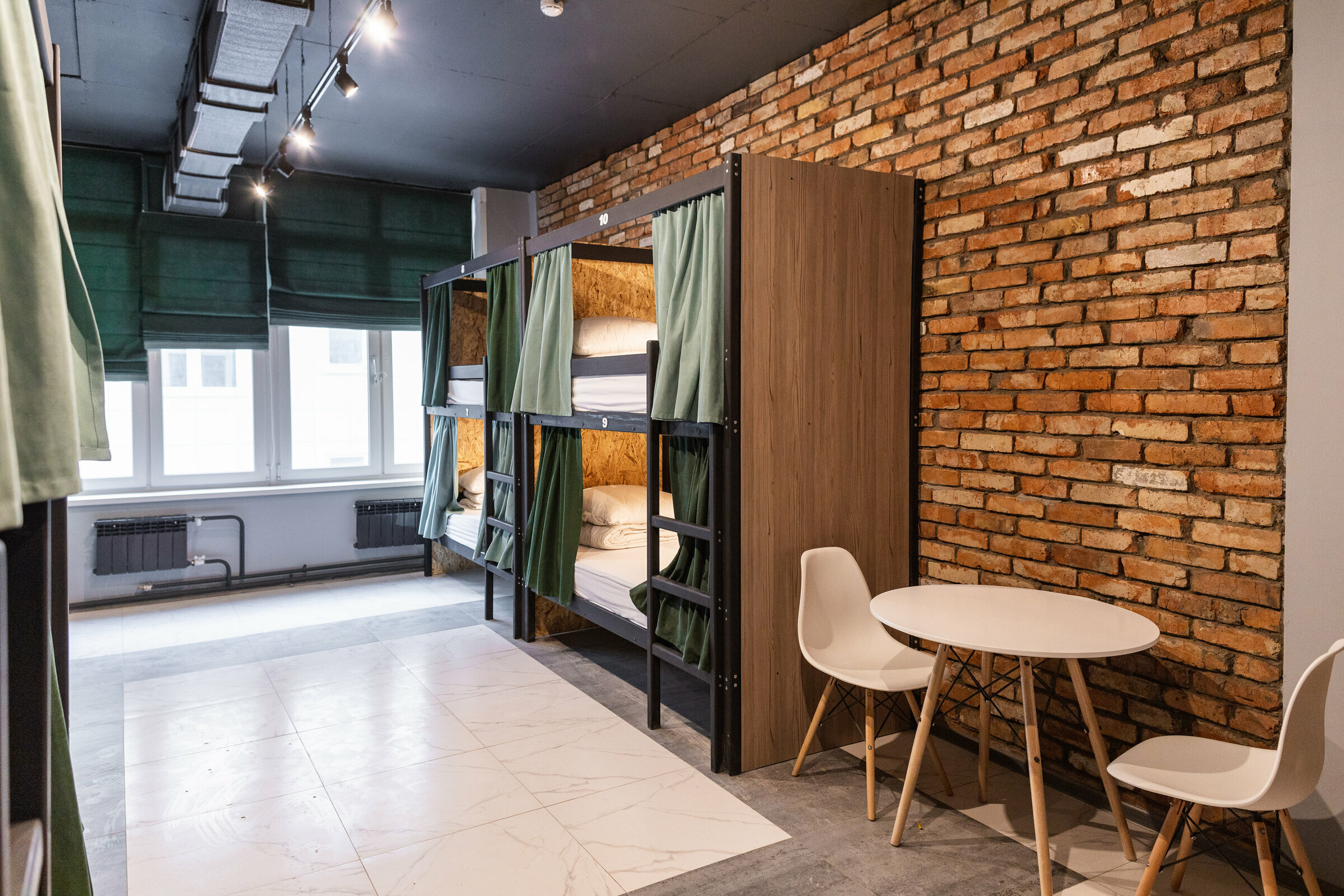 Многоместный номер (10 мест) нижнее место