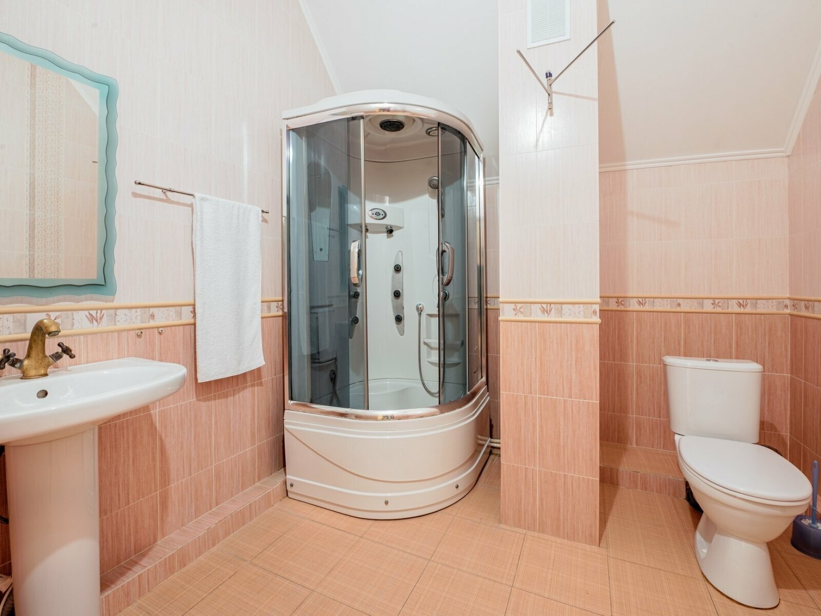 Улучшенный семейный номер