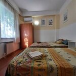 Комната стандарт с 3 односпальными кроватями в Гостевой дом на Тургенева 151а