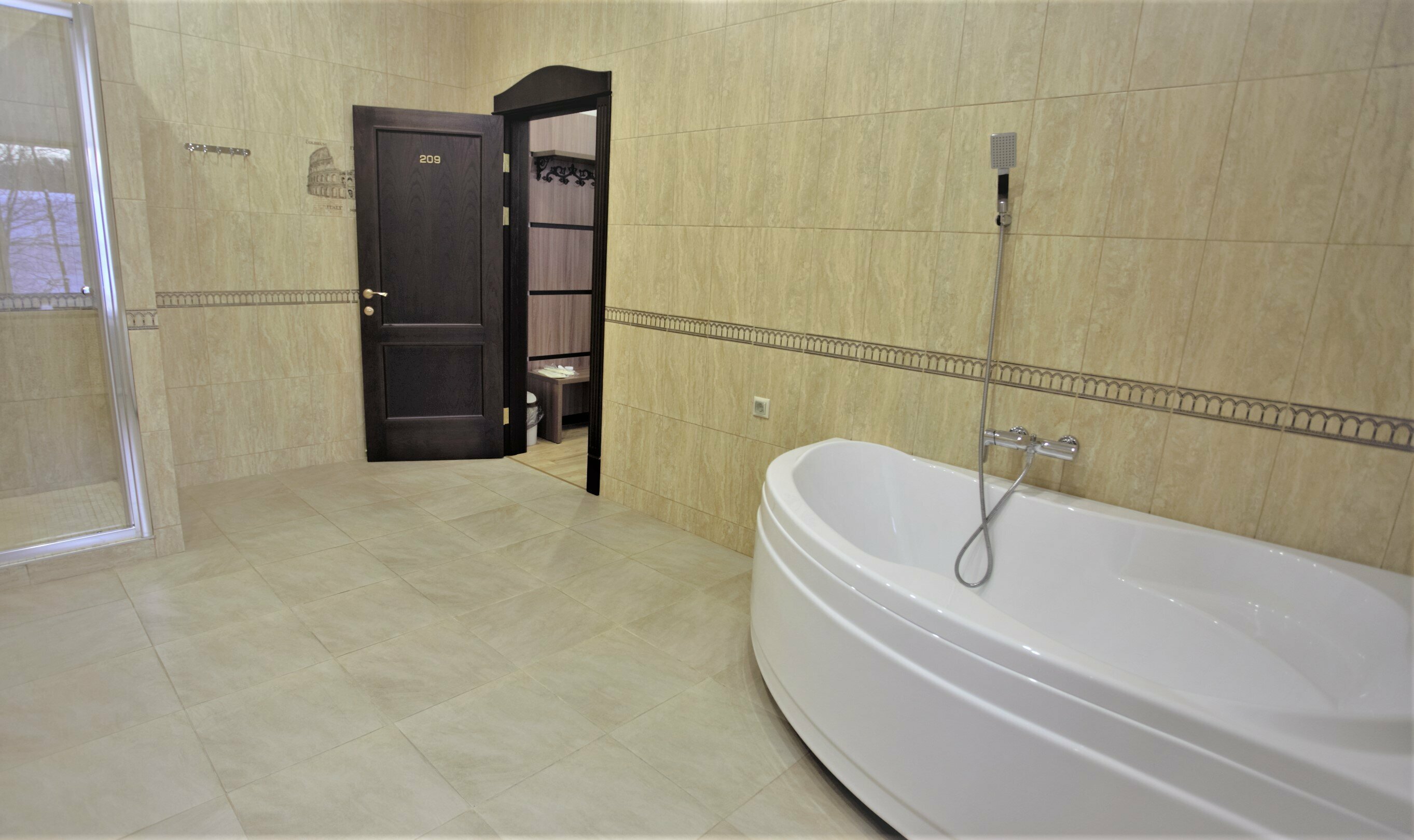 Представительский трехместный номер