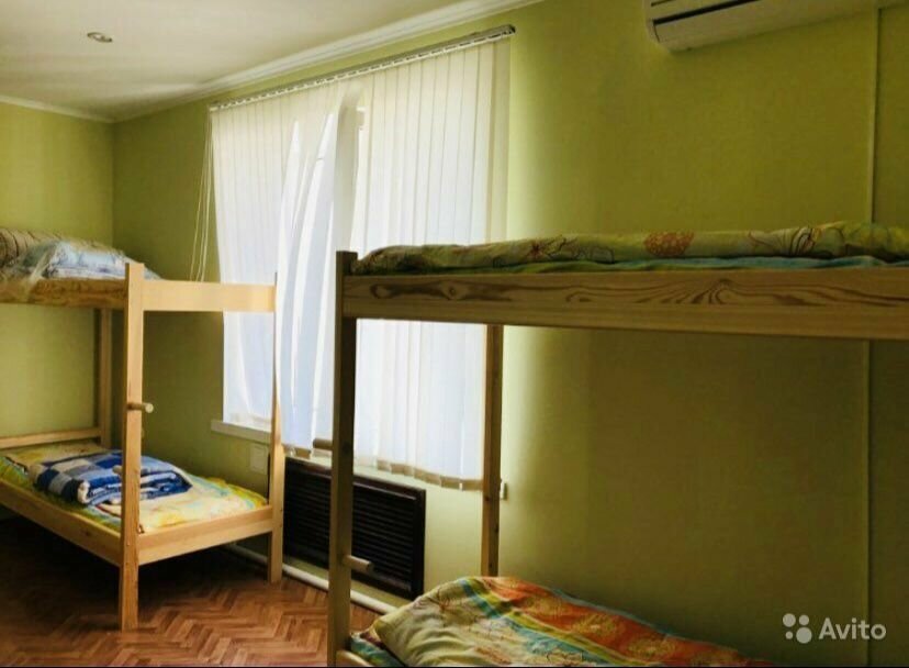 Общий 8-местный номер для мужчин