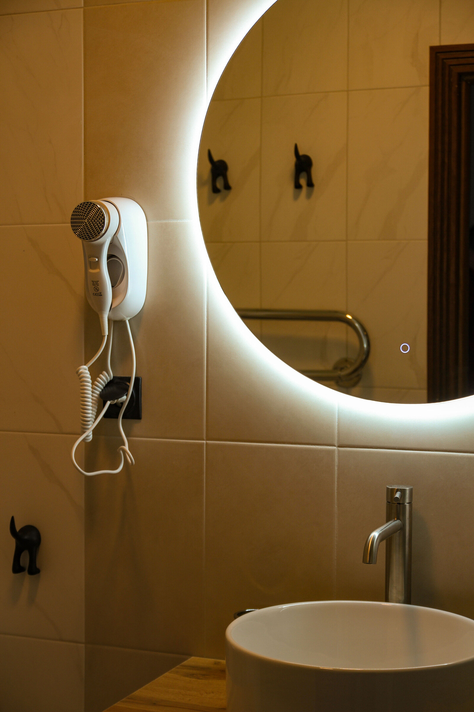 Трехместный номер с видом на горы