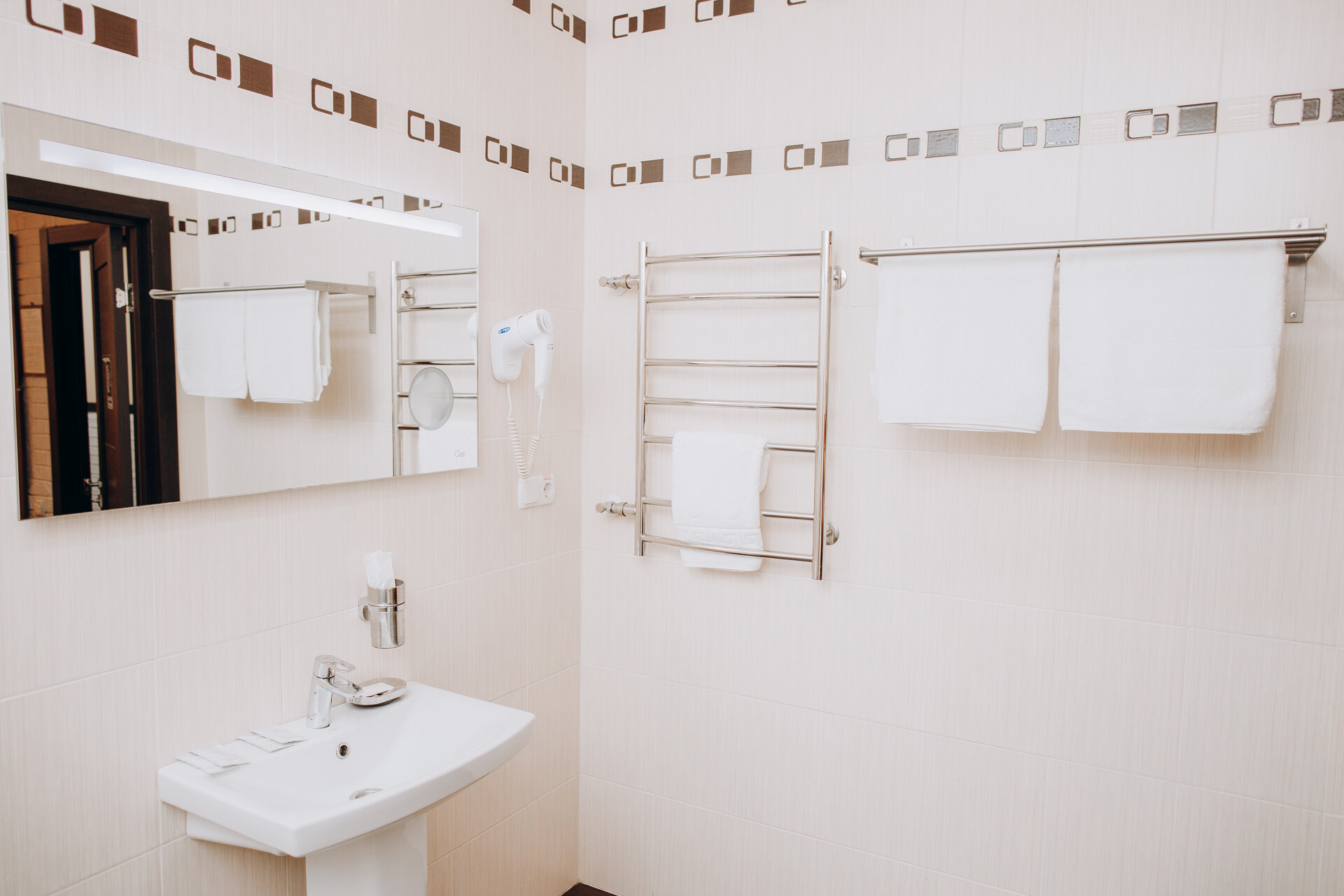 Улучшенный номер с кроватью размера «king-size»