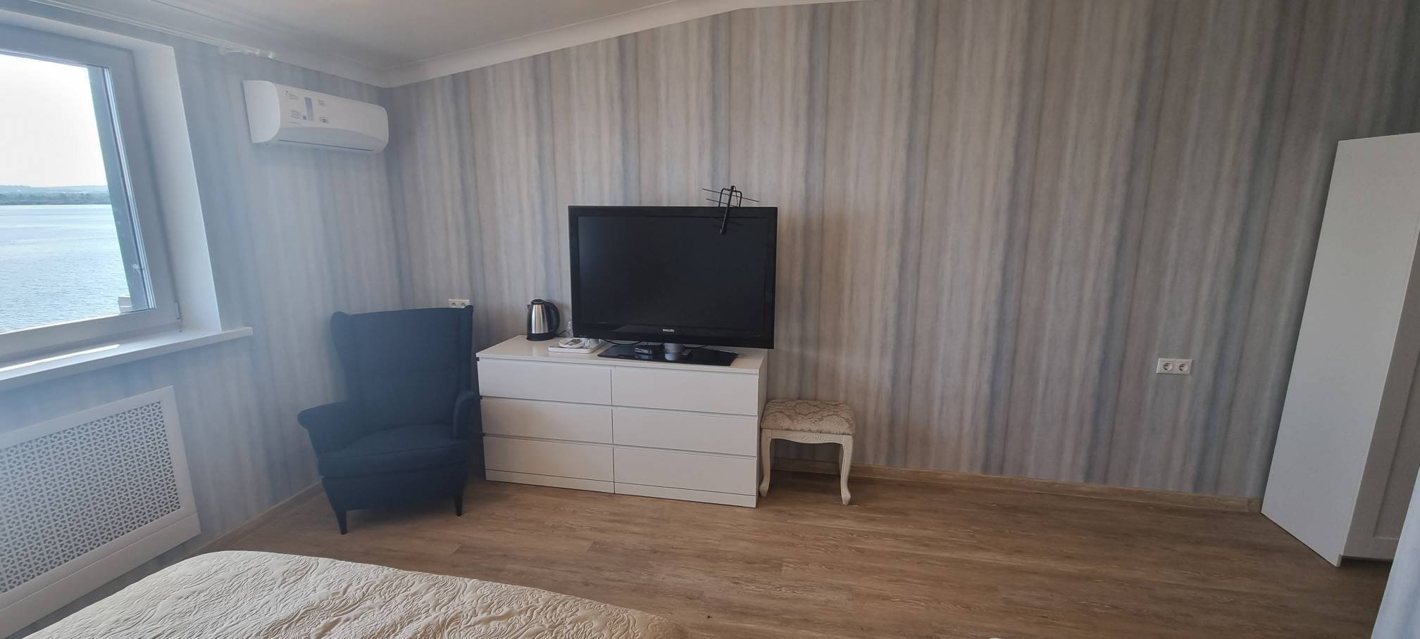 Улучшенный двухместный номер с 1 кроватью или 2 отдельными кроватями, вид на озеро