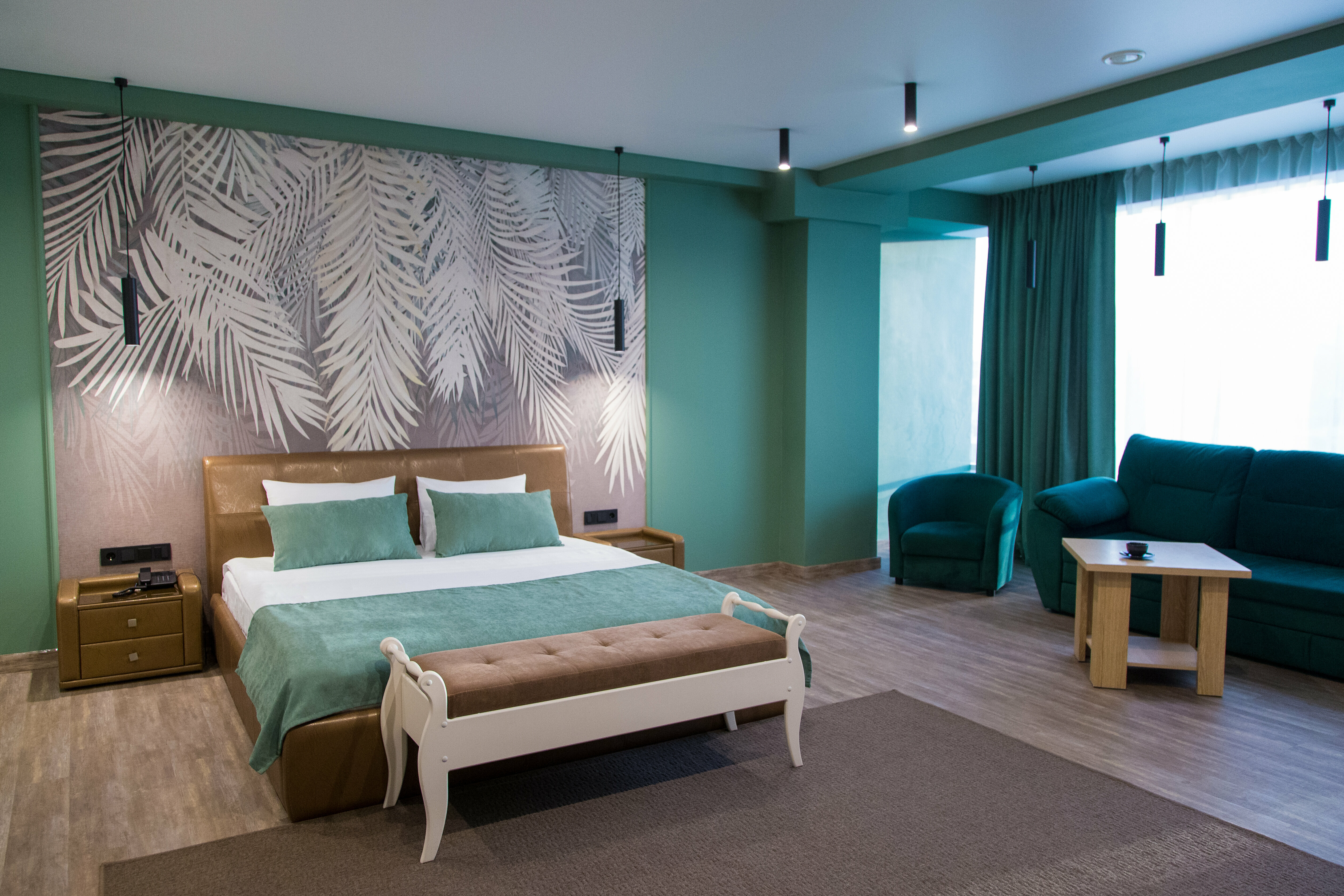 Полулюкс Делюкс